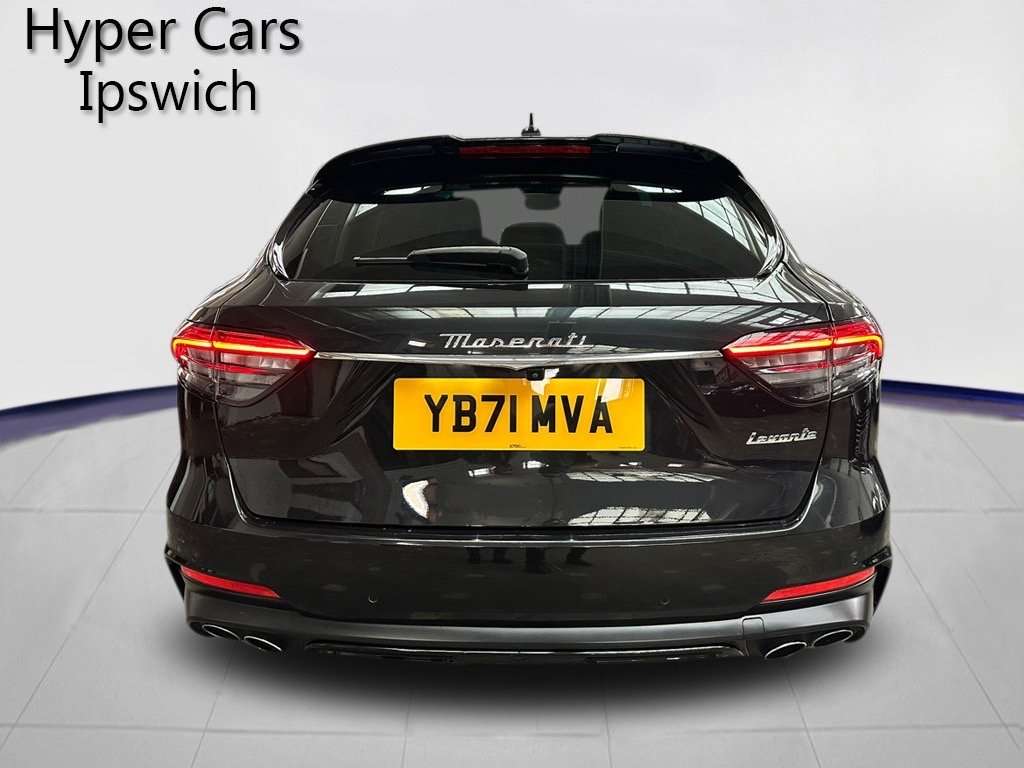 2021 MASERATI LEVANTE 2021 MASERATI LEVANTE