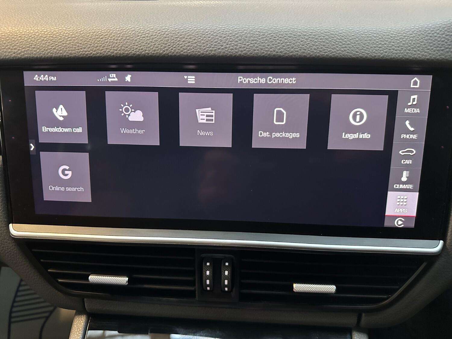 2019 PORSCHE CAYENNE 2019 PORSCHE CAYENNE