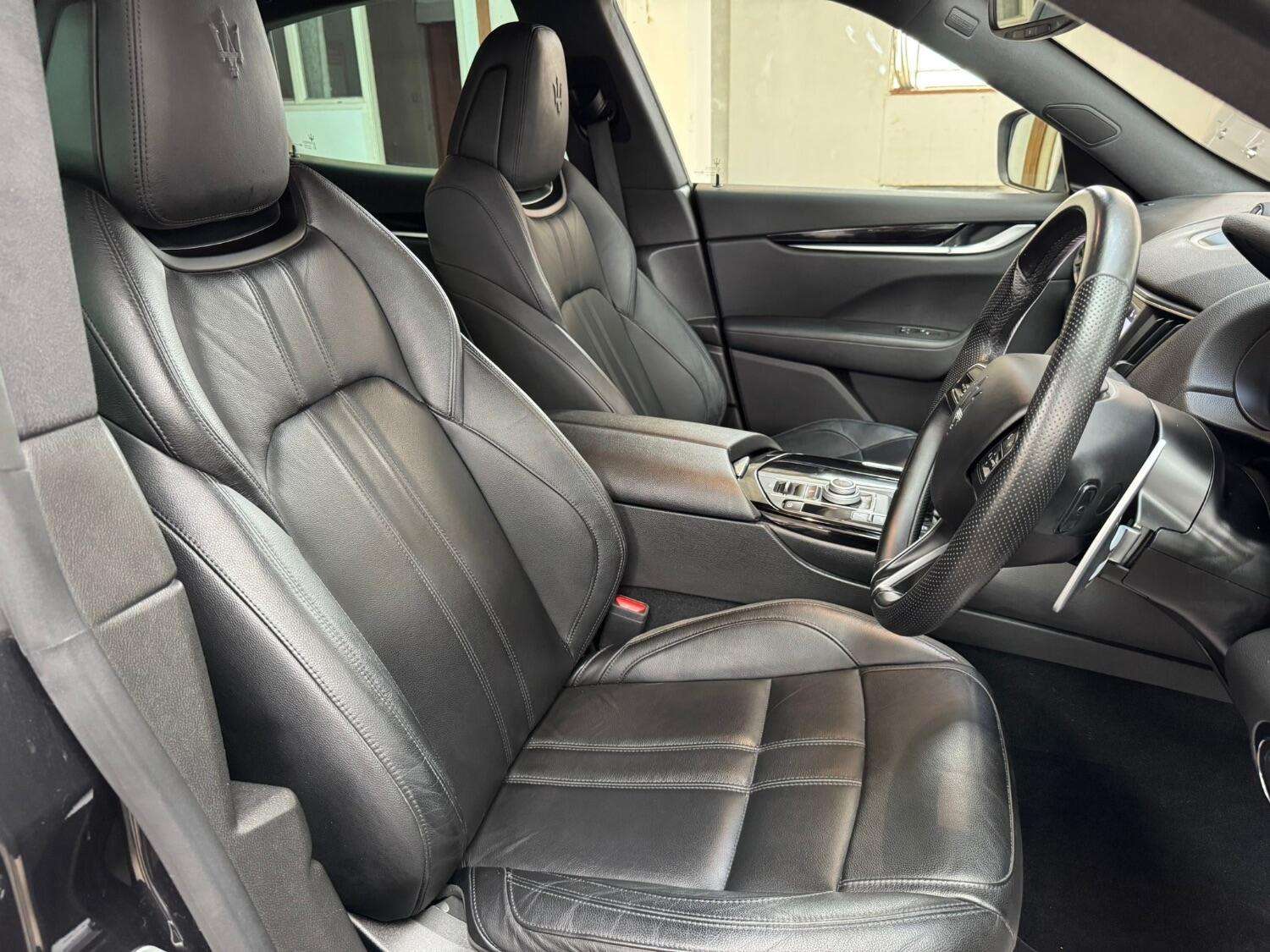 2021 MASERATI LEVANTE 2021 MASERATI LEVANTE