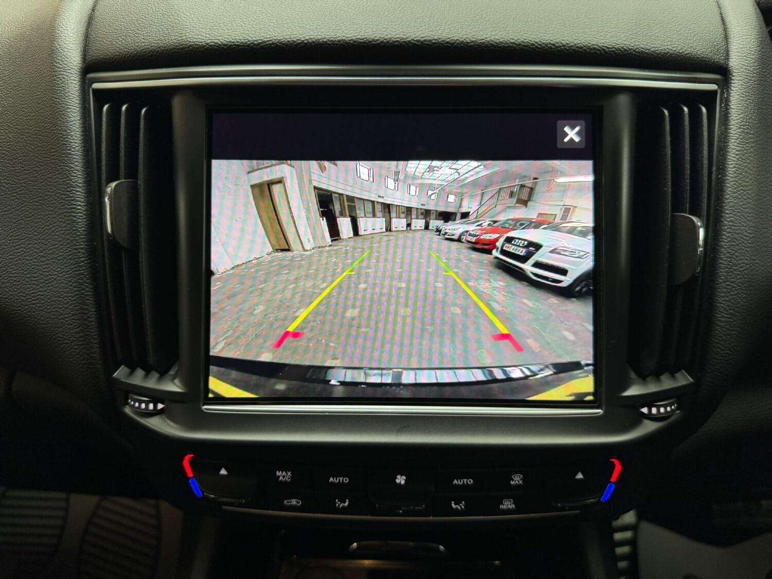 2021 MASERATI LEVANTE 2021 MASERATI LEVANTE