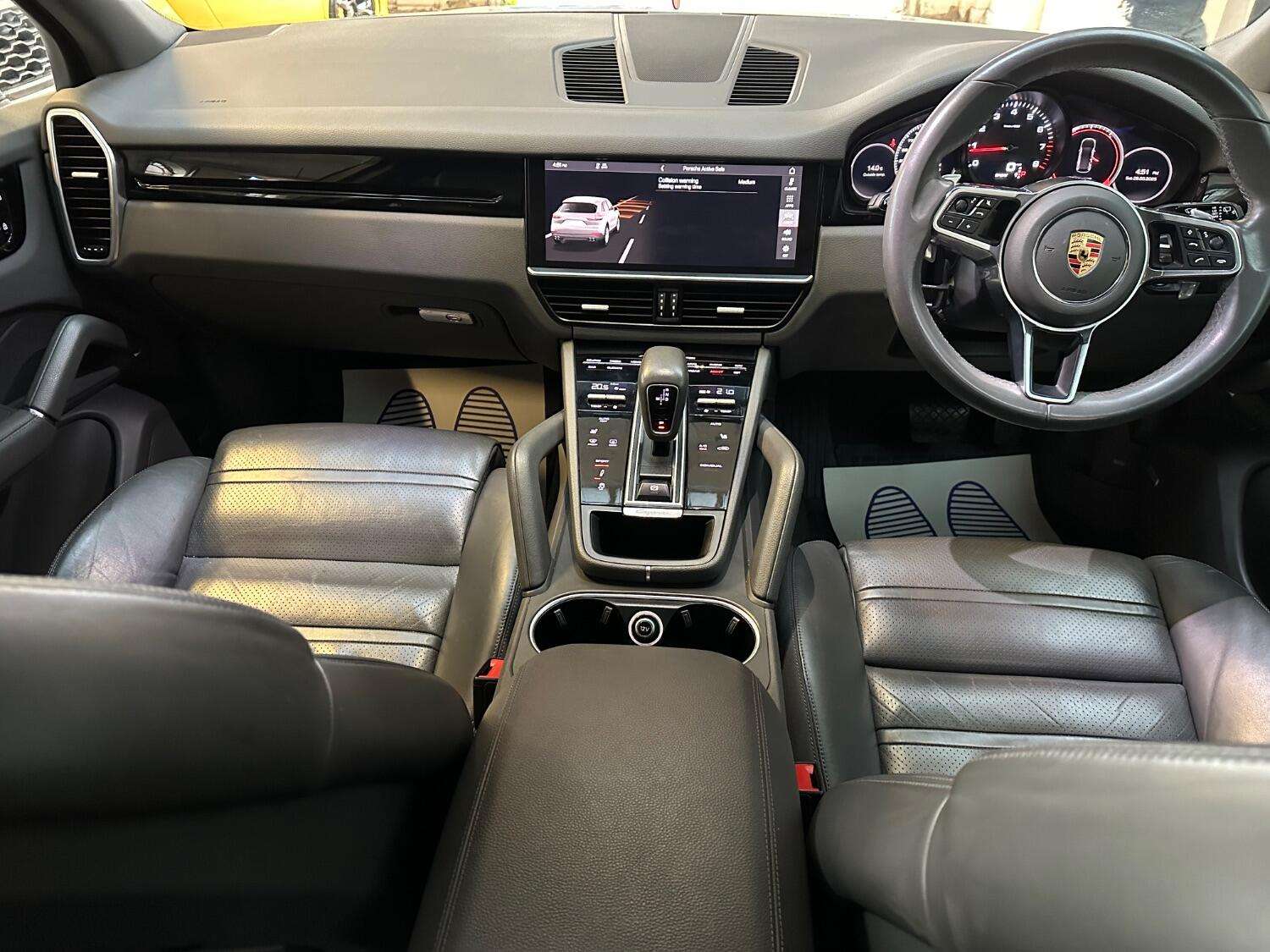 2019 PORSCHE CAYENNE 2019 PORSCHE CAYENNE