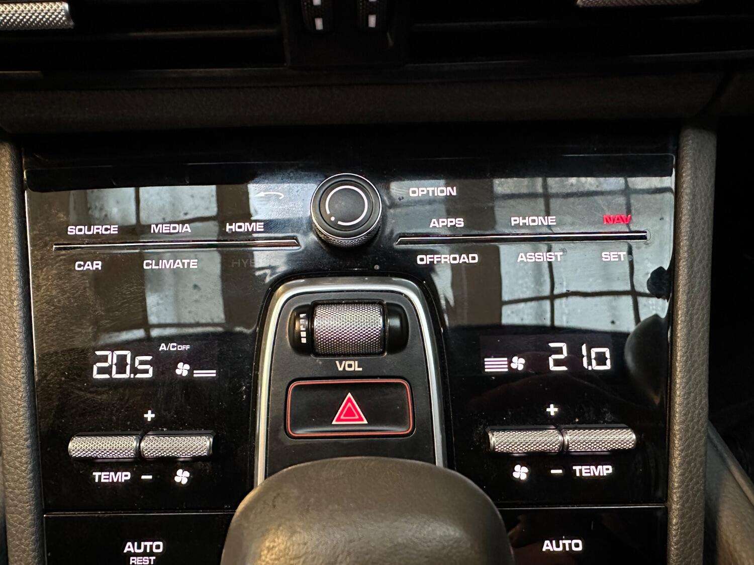 2019 PORSCHE CAYENNE 2019 PORSCHE CAYENNE