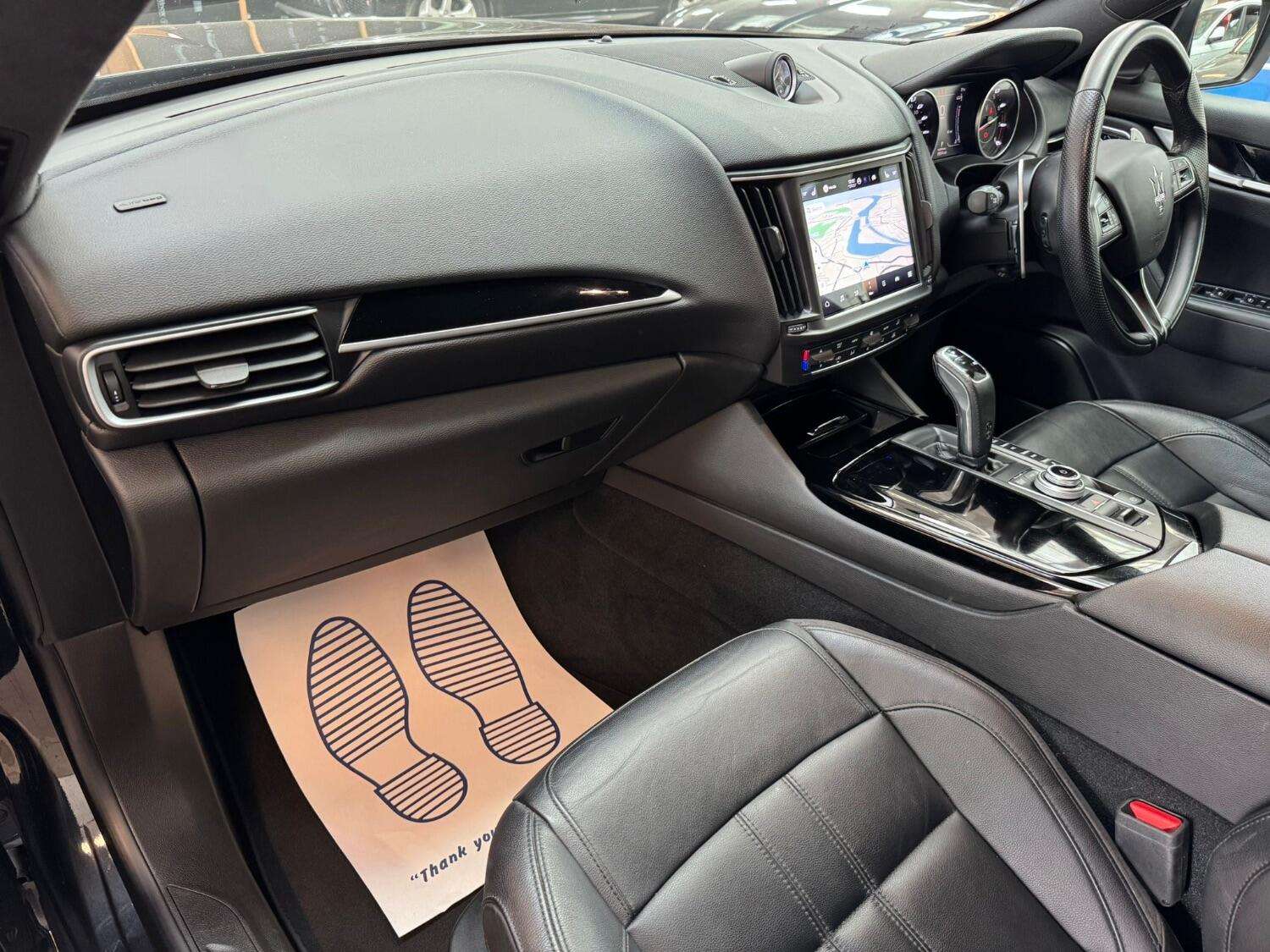 2021 MASERATI LEVANTE 2021 MASERATI LEVANTE