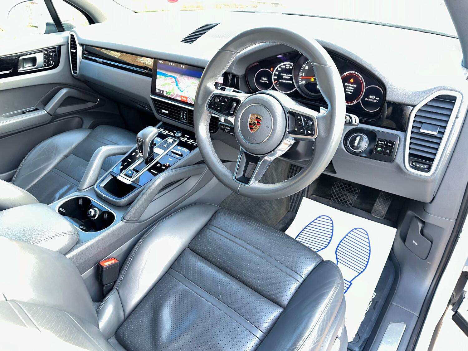 2019 PORSCHE CAYENNE 2019 PORSCHE CAYENNE