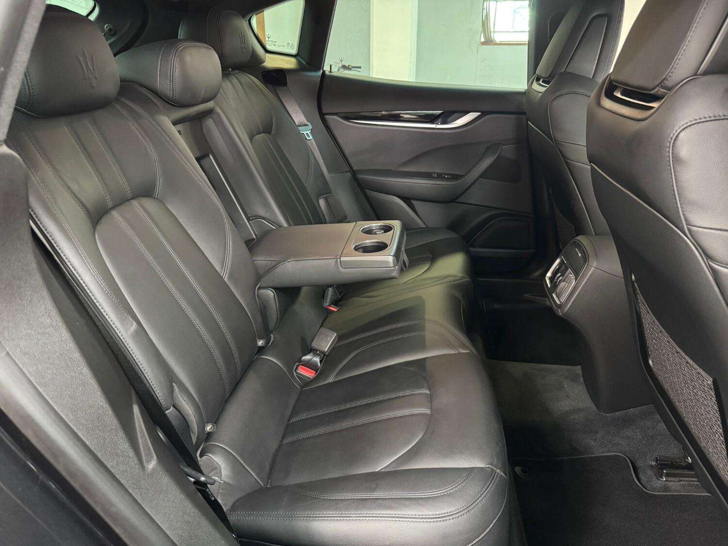 2021 MASERATI LEVANTE 2021 MASERATI LEVANTE