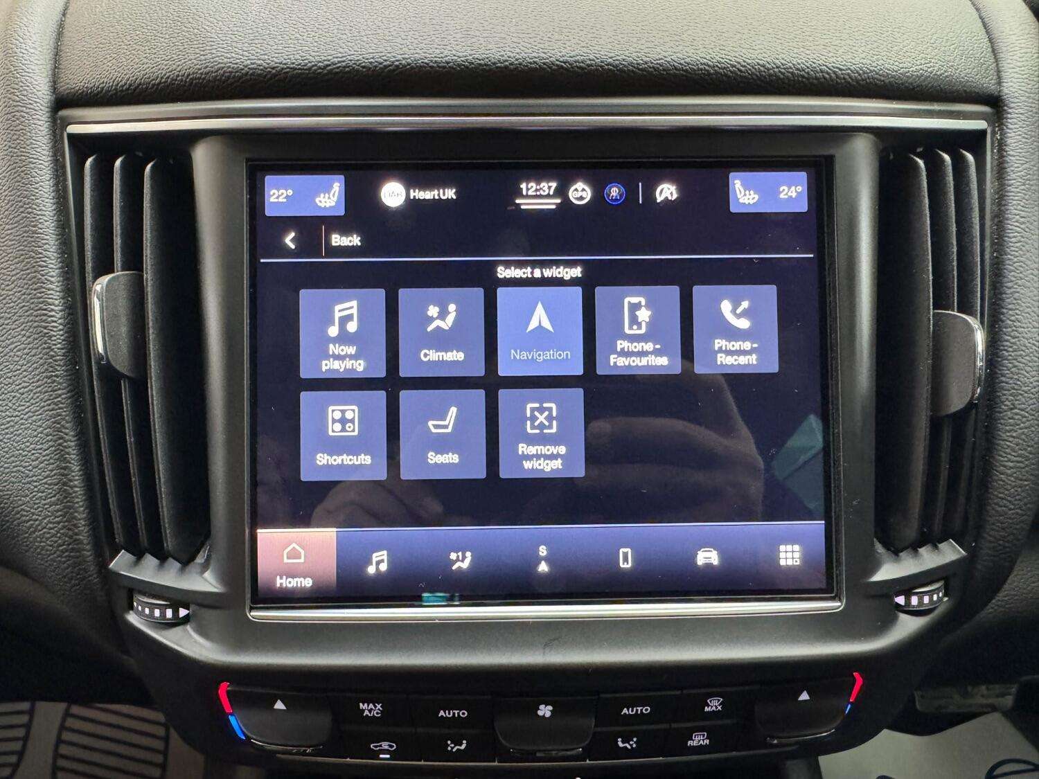 2021 MASERATI LEVANTE 2021 MASERATI LEVANTE