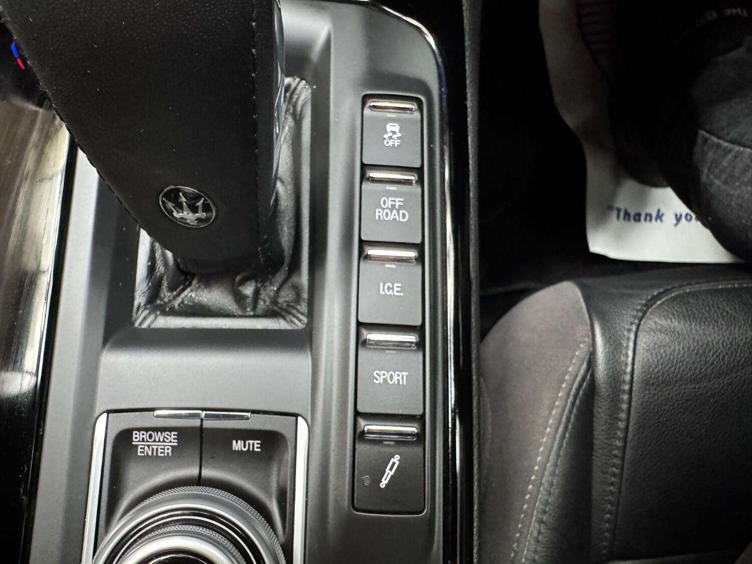 2021 MASERATI LEVANTE 2021 MASERATI LEVANTE