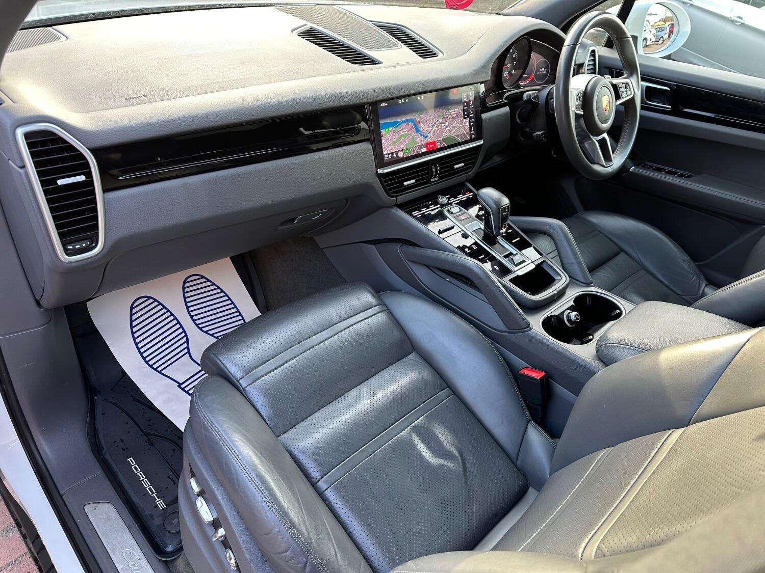 2019 PORSCHE CAYENNE 2019 PORSCHE CAYENNE