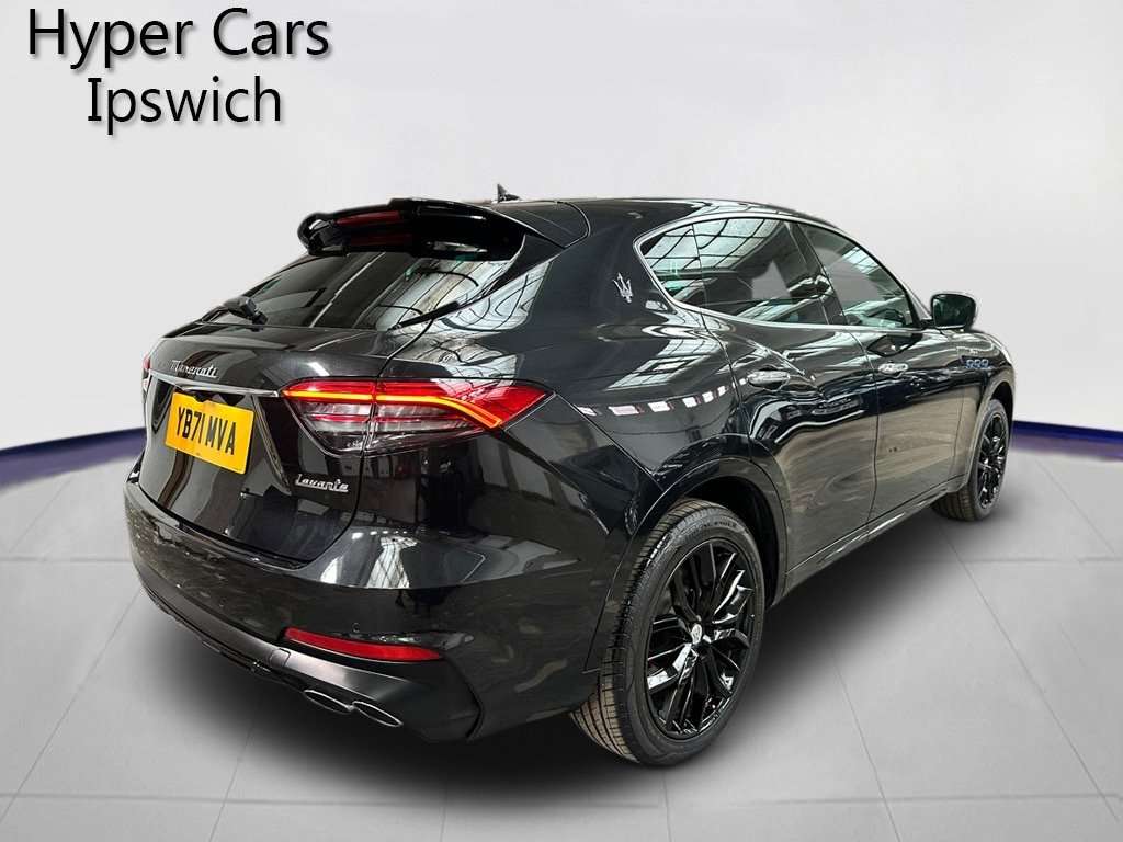 2021 MASERATI LEVANTE 2021 MASERATI LEVANTE