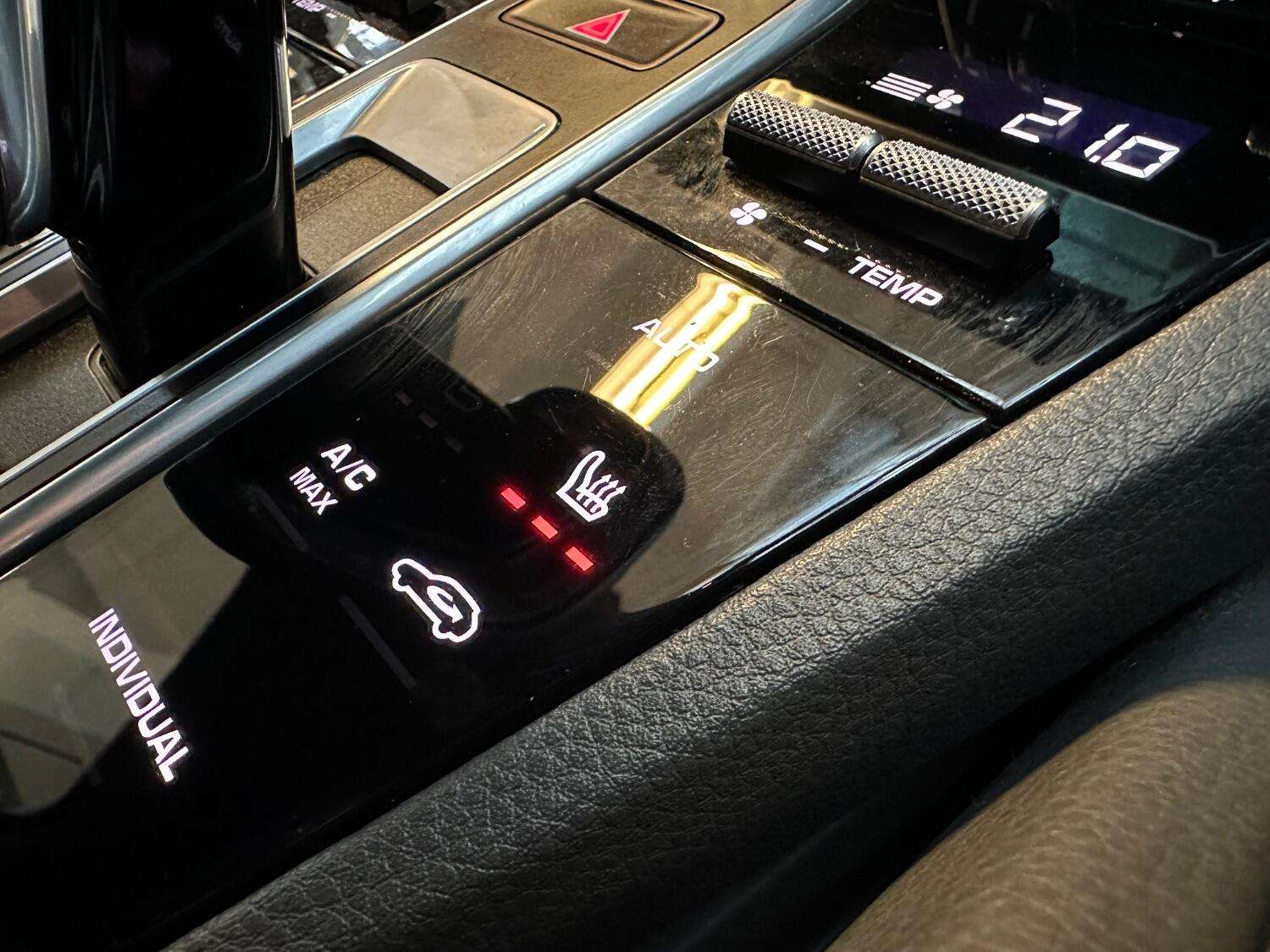 2019 PORSCHE CAYENNE 2019 PORSCHE CAYENNE