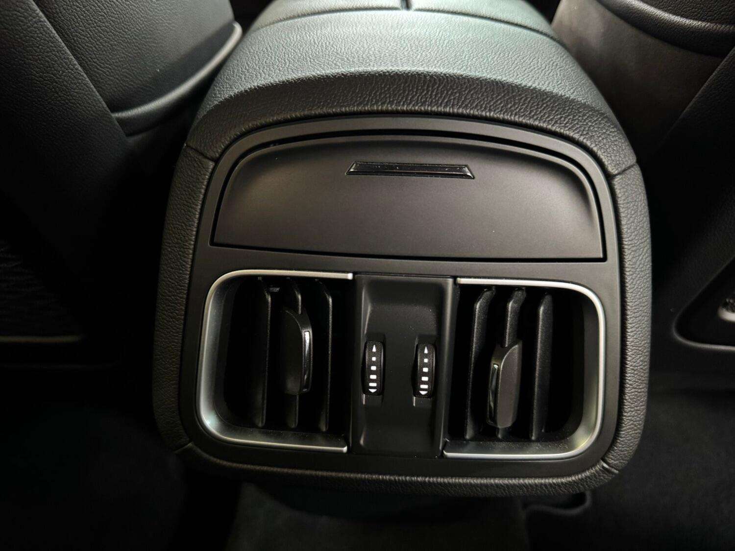 2021 MASERATI LEVANTE 2021 MASERATI LEVANTE