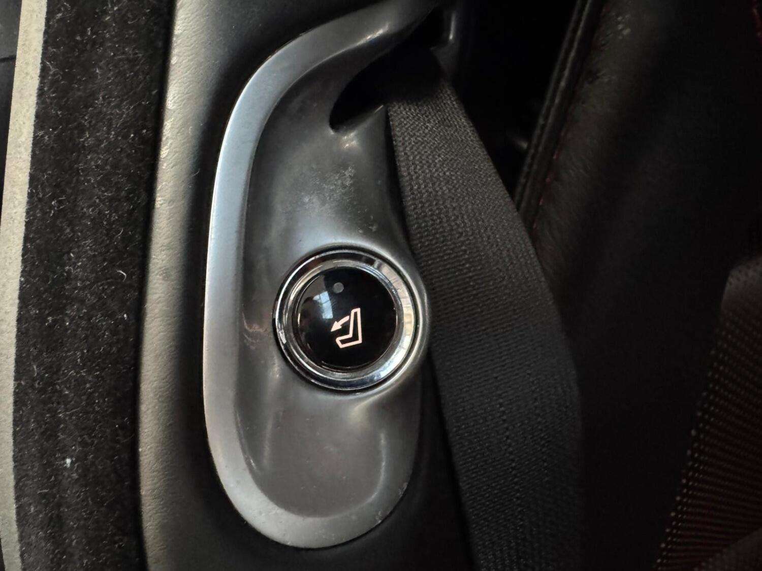 2013 ASTON MARTIN RAPIDE S 2013 ASTON MARTIN RAPIDE S