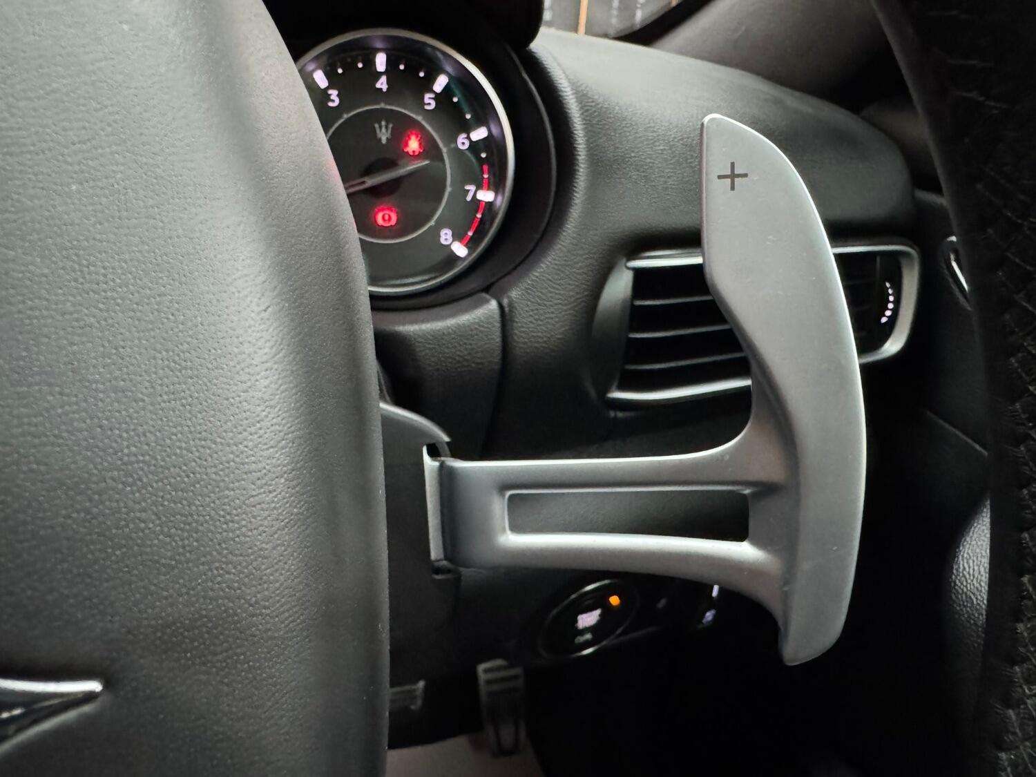 2021 MASERATI LEVANTE 2021 MASERATI LEVANTE