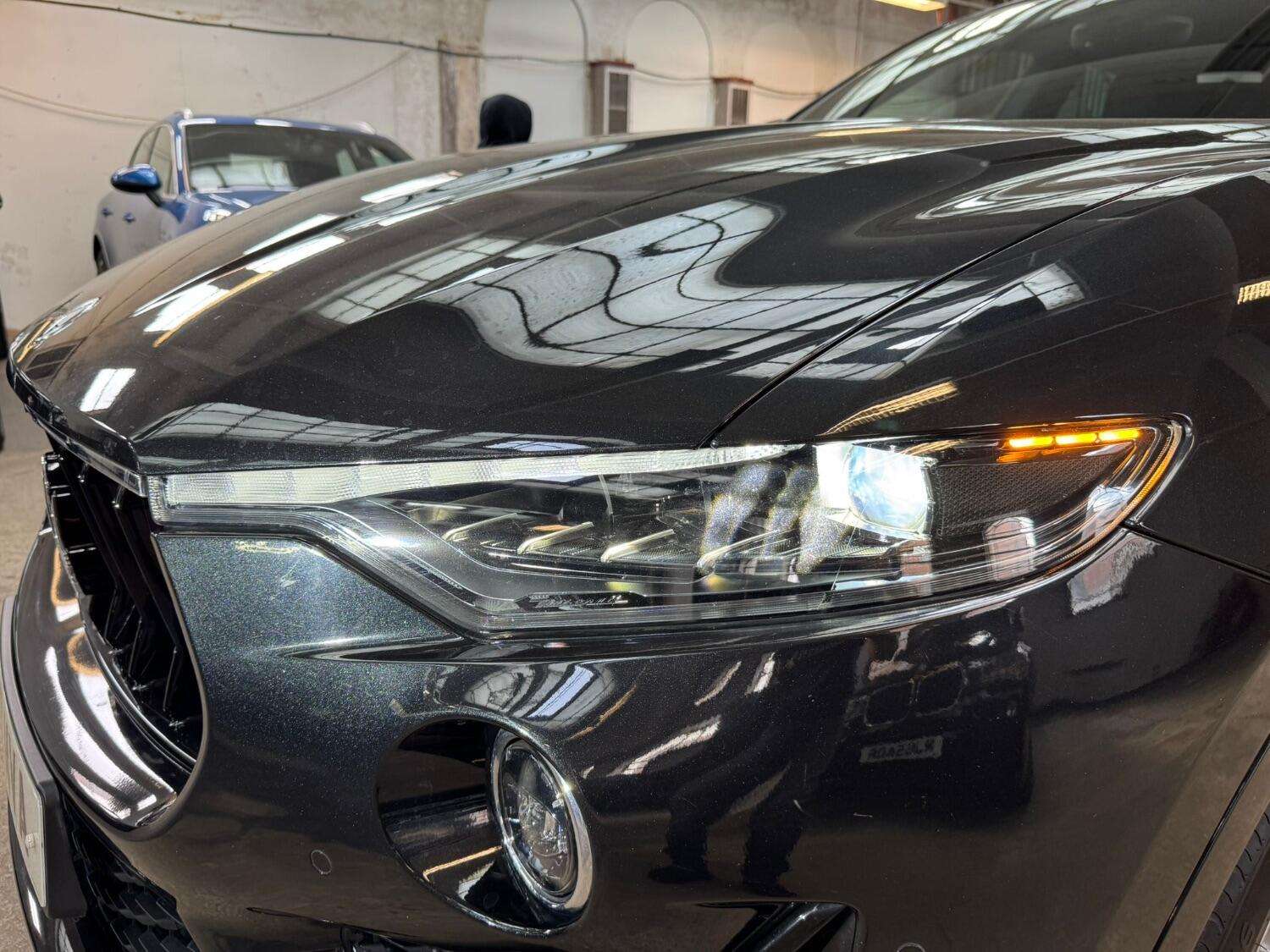 2021 MASERATI LEVANTE 2021 MASERATI LEVANTE