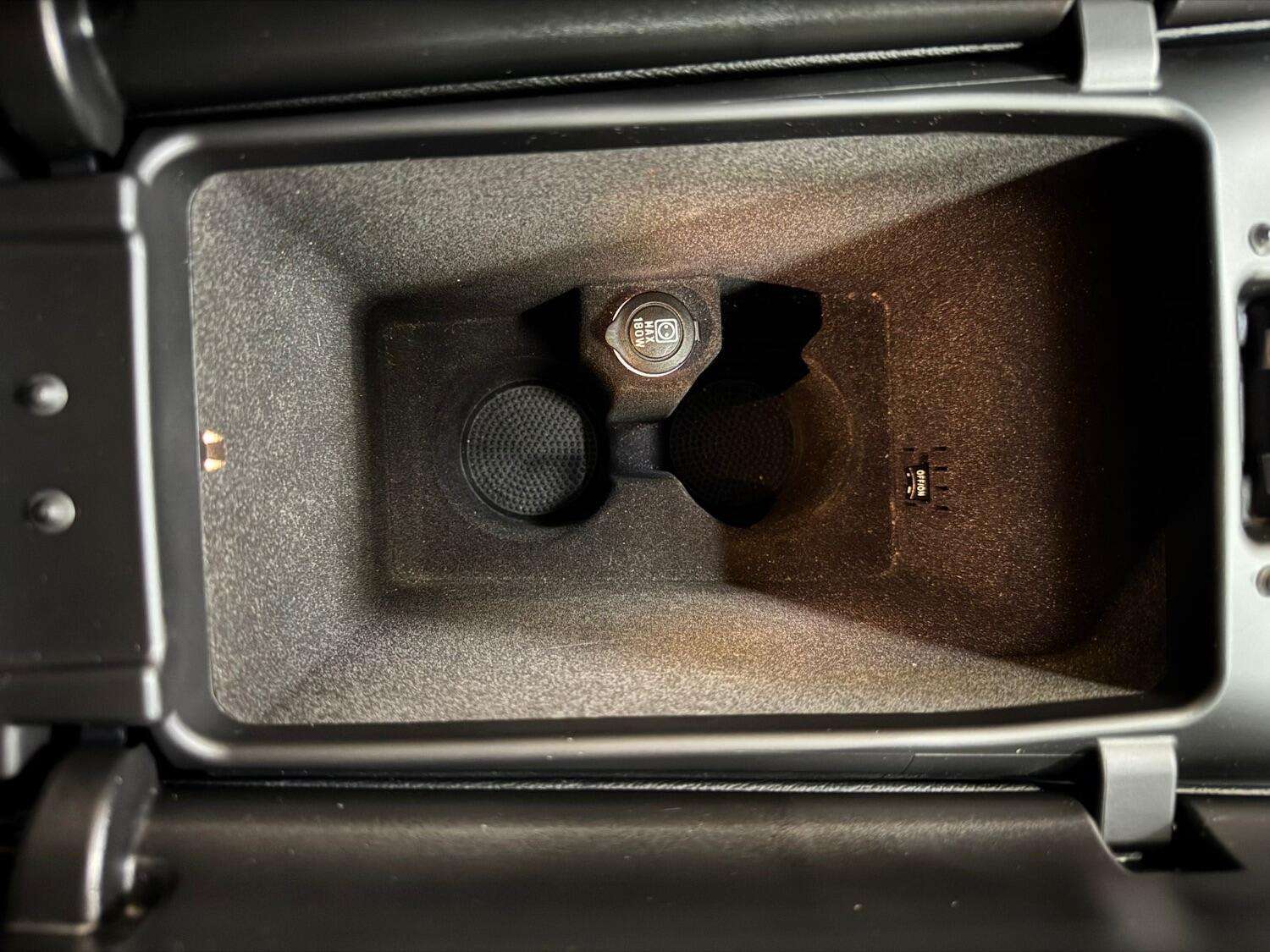 2021 MASERATI LEVANTE 2021 MASERATI LEVANTE