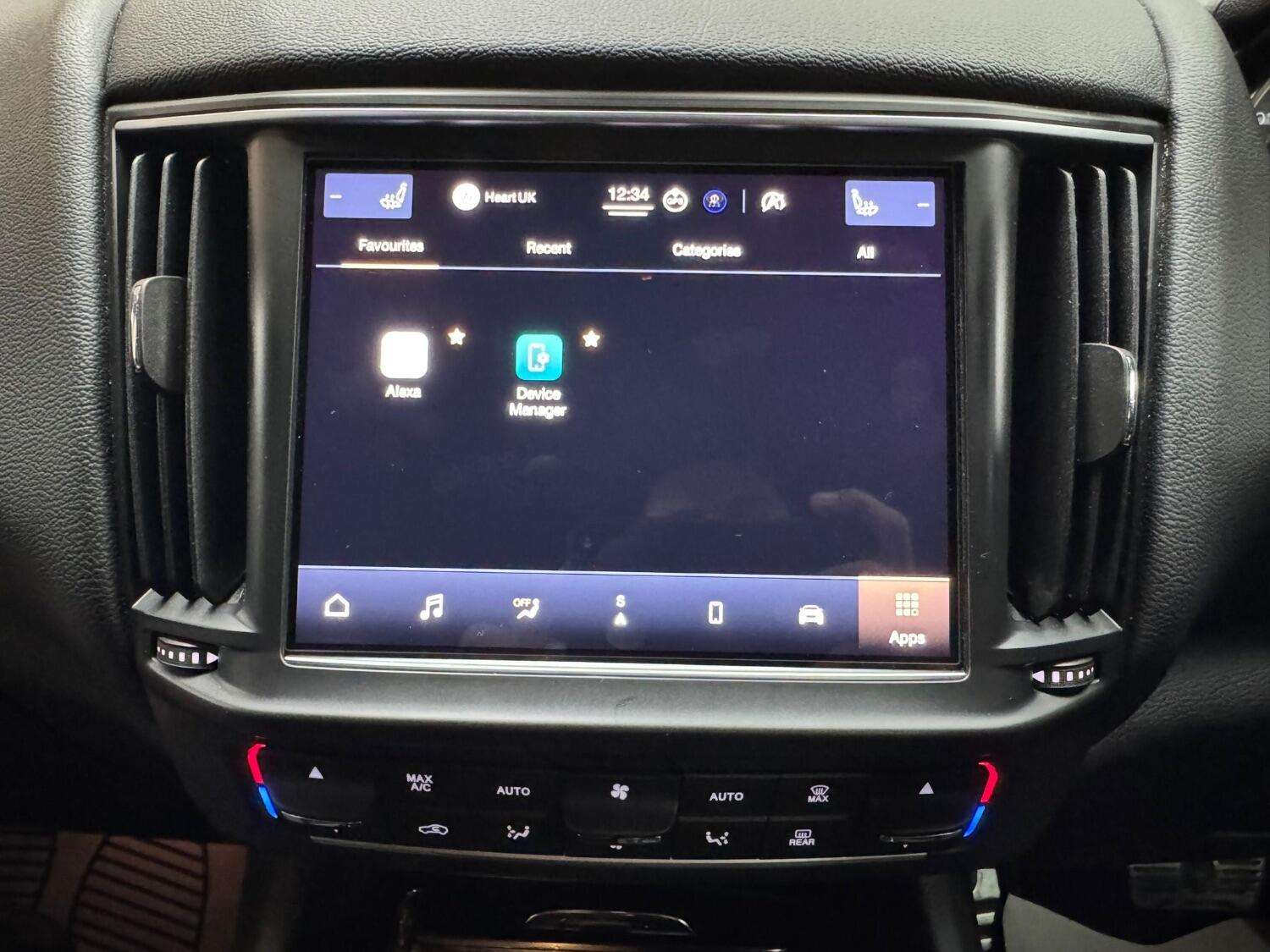 2021 MASERATI LEVANTE 2021 MASERATI LEVANTE