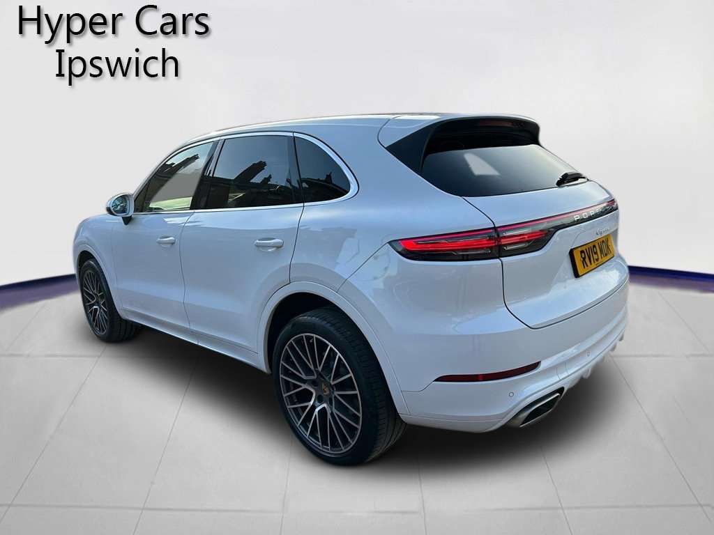 2019 PORSCHE CAYENNE 2019 PORSCHE CAYENNE