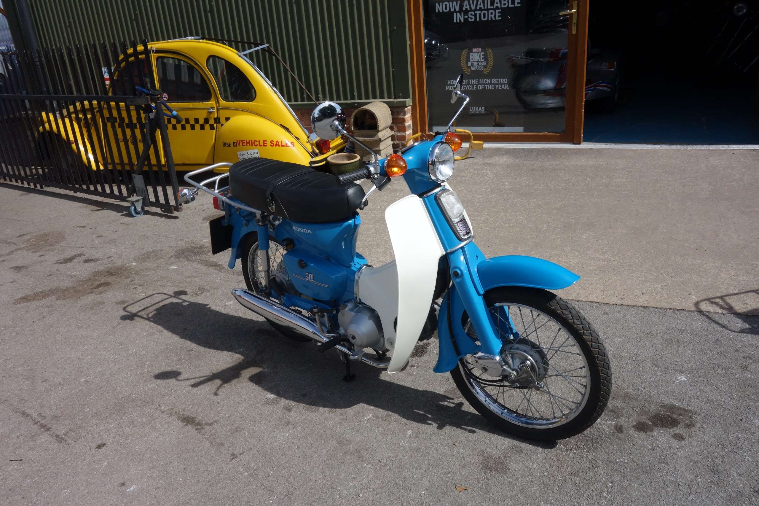A 1980 HONDA C90 CUB A 1980 HONDA C90 CUB