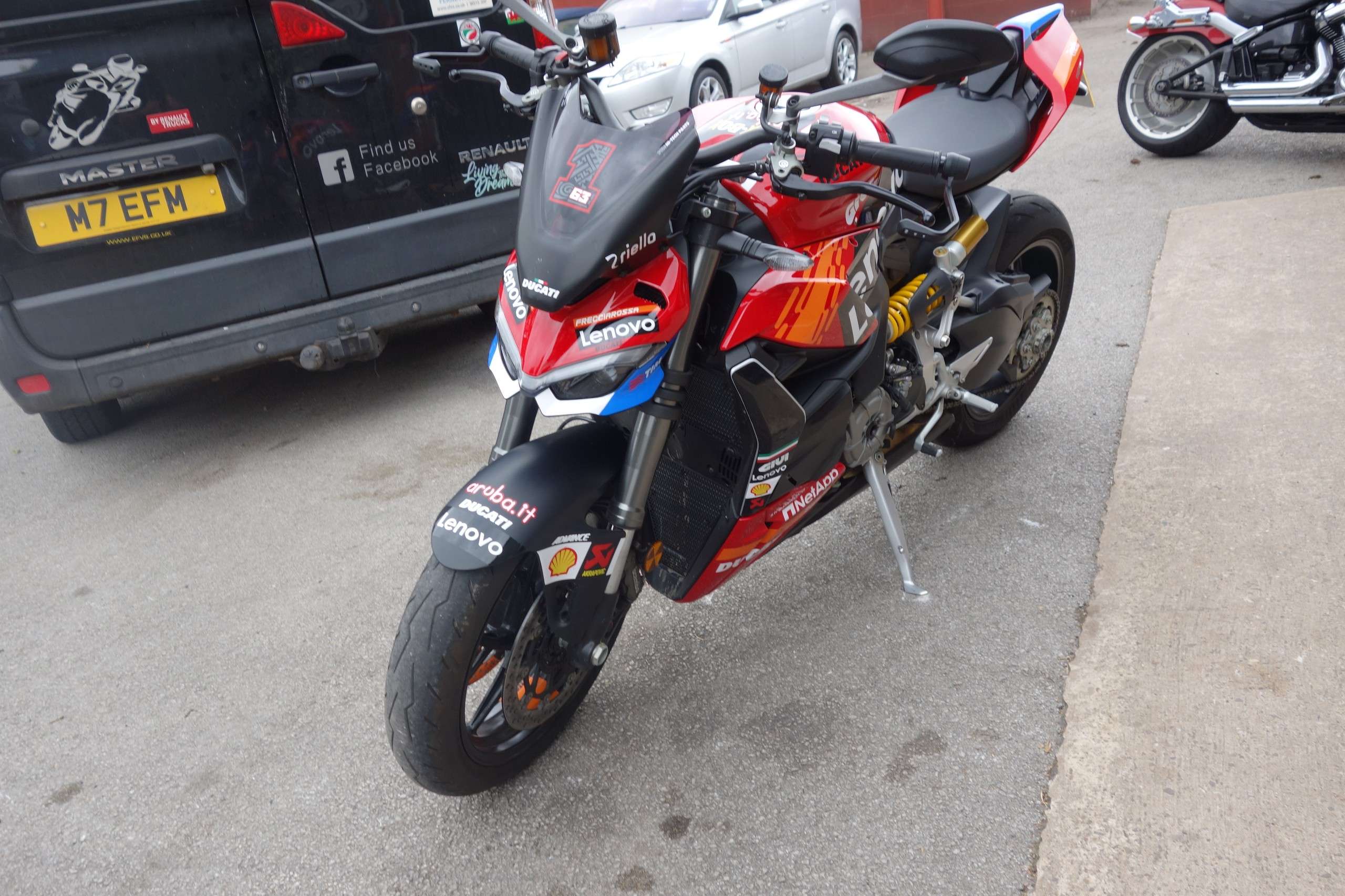 null DUCATI STREETFIGHTER null DUCATI STREETFIGHTER