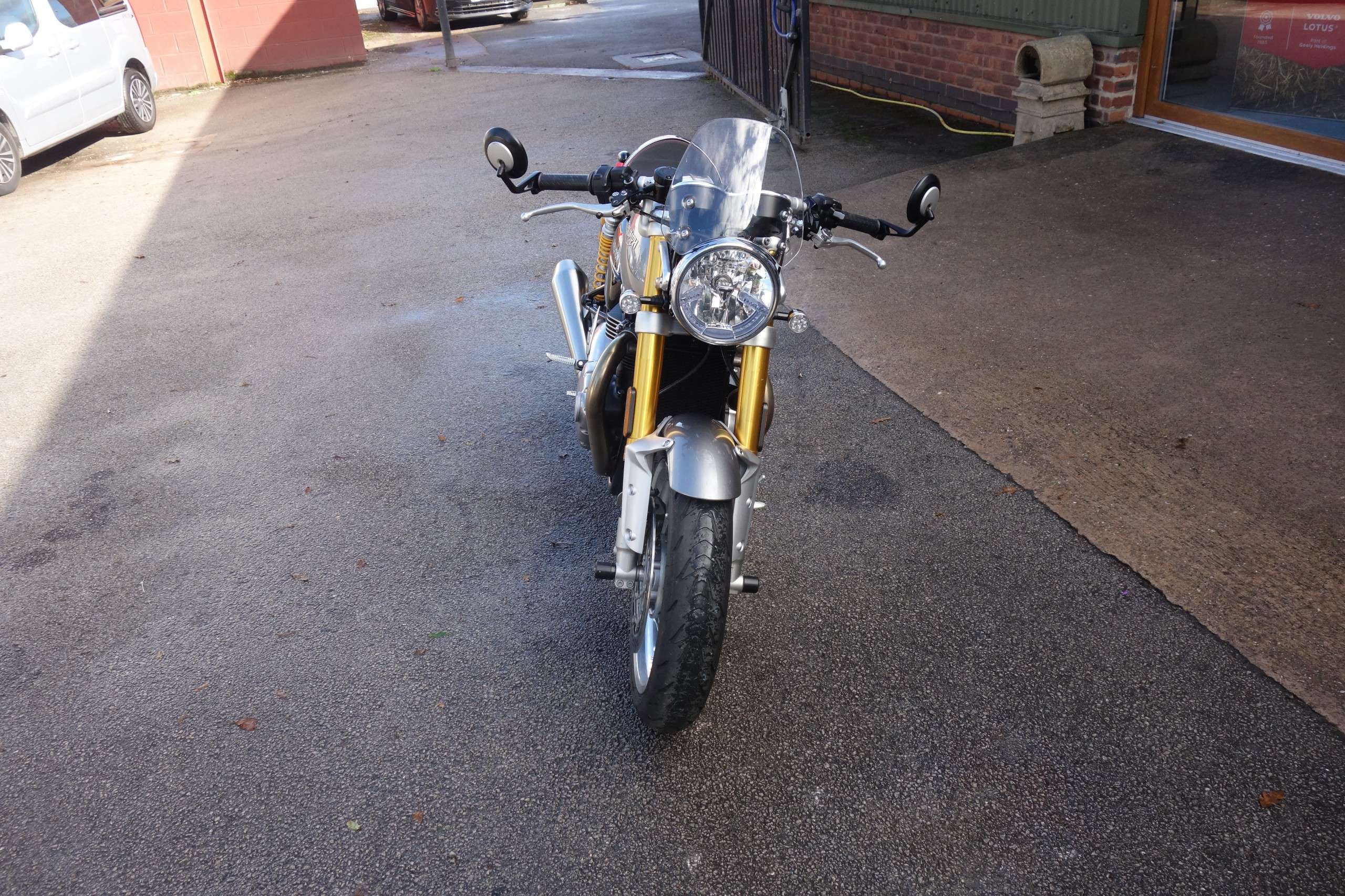2017 TRIUMPH THRUXTON 2017 TRIUMPH THRUXTON