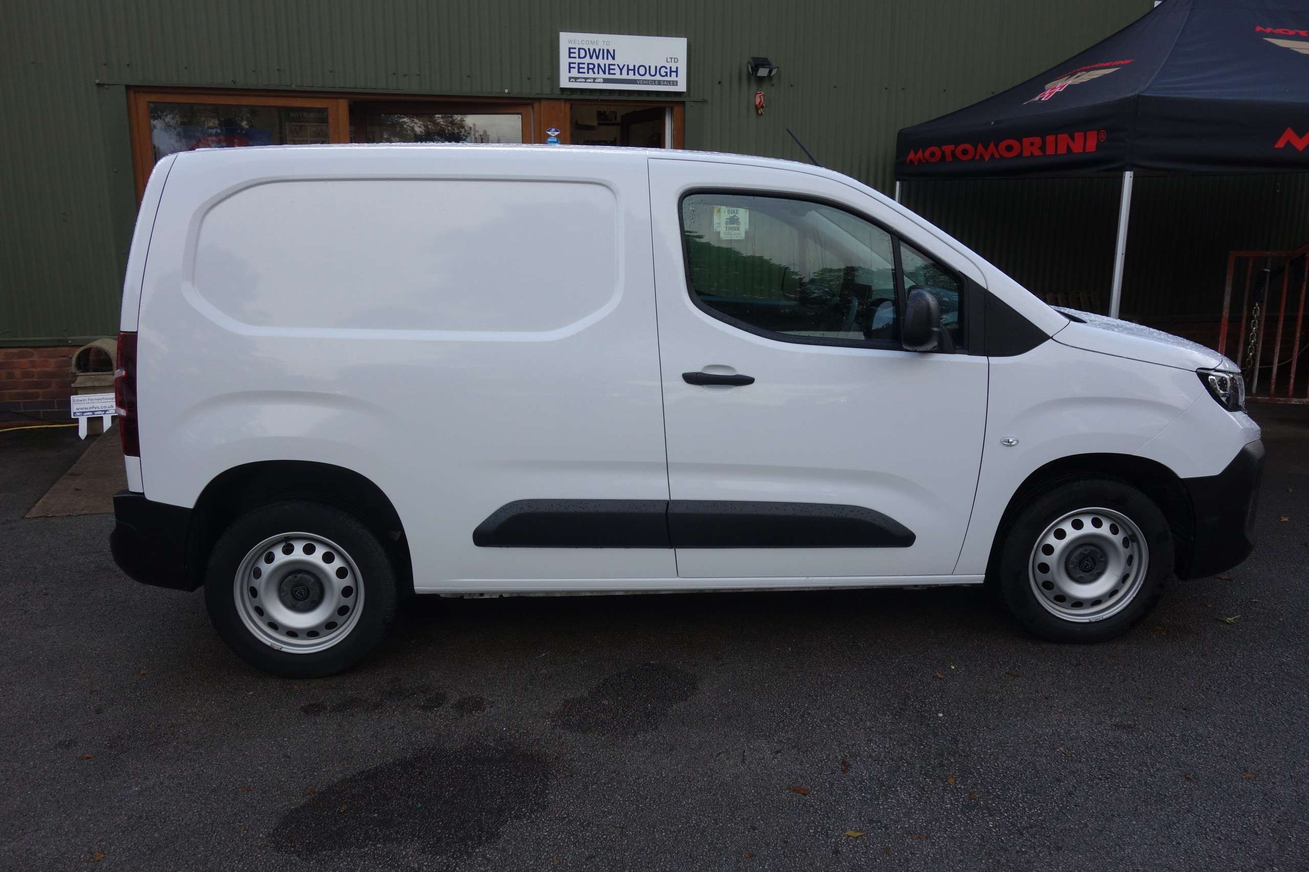 A 2024 PEUGEOT PARTNER 1.5 BlueHDi 1000 Professional Standard Panel Van 5dr Diesel Manual SWB Euro 6 (s/s) (100 ps) A 2024 PEUGEOT PARTNER 1.5 BlueHDi 1000 Professional Standard Panel Van 5dr Diesel Manual SWB Euro 6 (s/s) (100 ps)