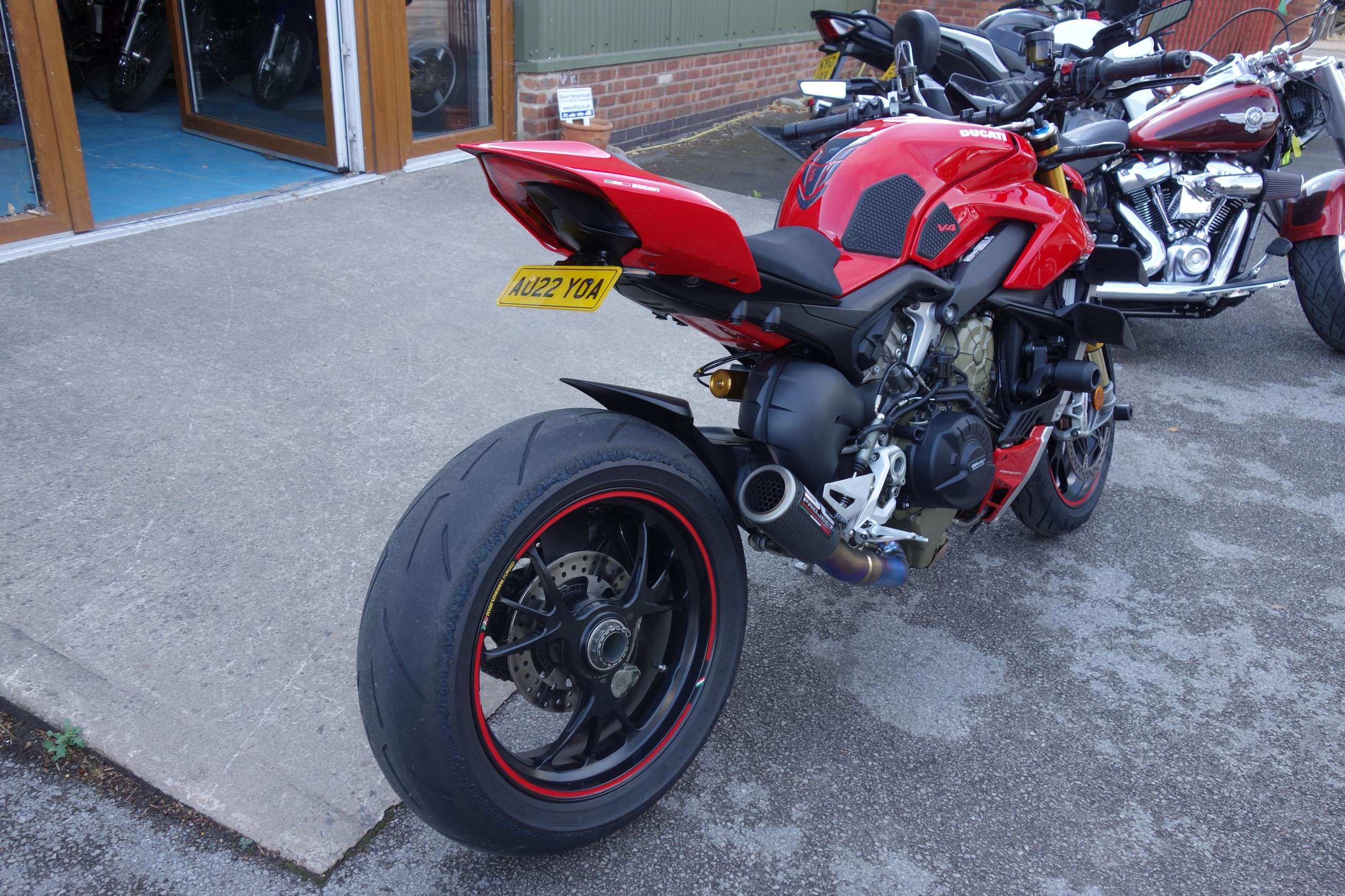 2022 DUCATI STREETFIGHTER V4S 2022 DUCATI STREETFIGHTER V4S