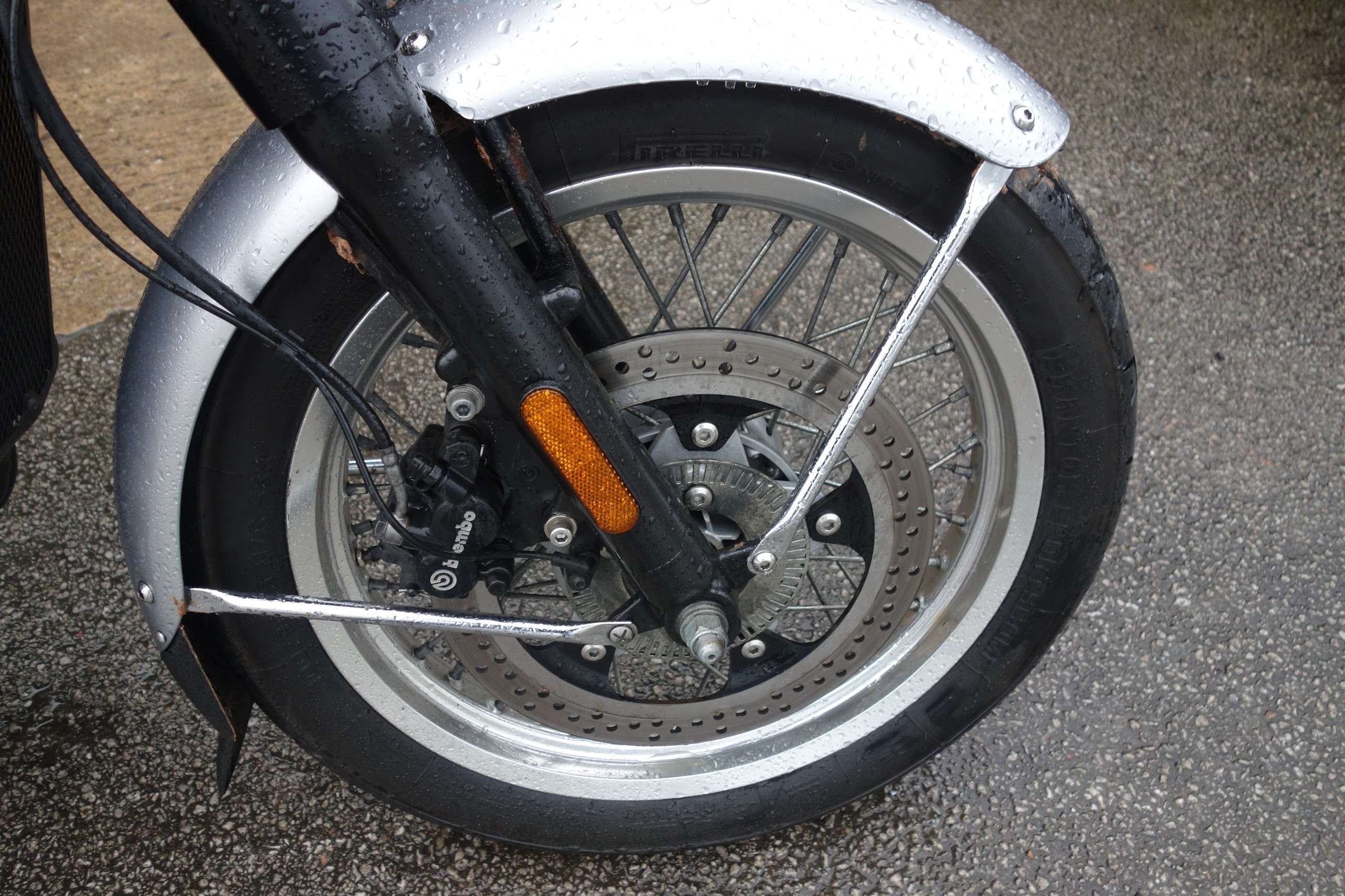 A 2023 BSA GOLD STAR 650 Roadster/Retro Petrol Manual Euro 5 (45 ps) A 2023 BSA GOLD STAR 650 Roadster/Retro Petrol Manual Euro 5 (45 ps)