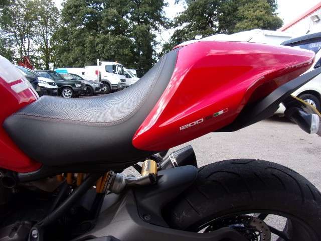 2015 DUCATI MONSTER 2015 DUCATI MONSTER