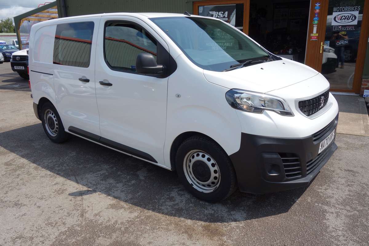 Check out this Peugeot Expert 2020 Diesel Manual