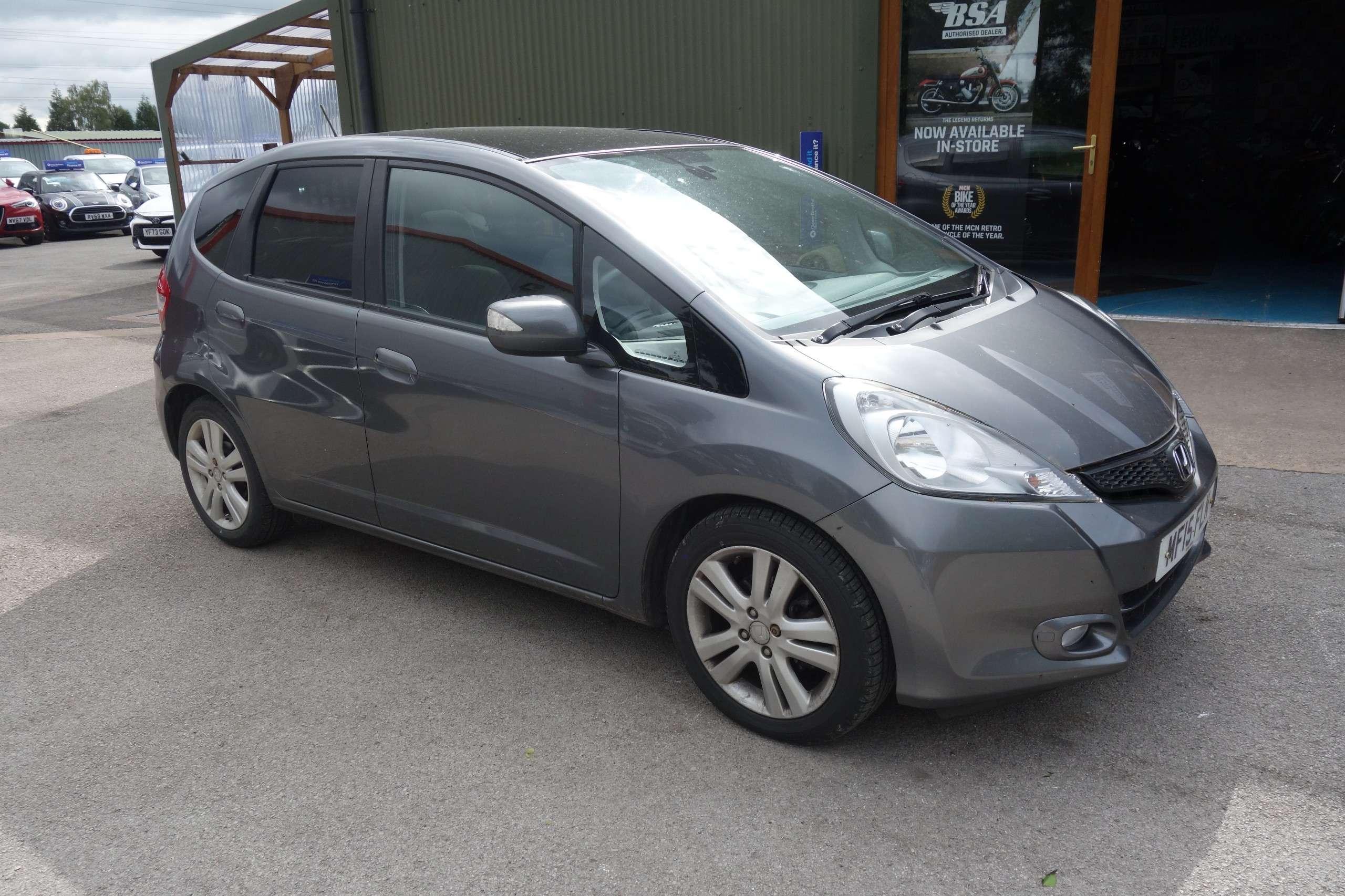 A 2015 HONDA JAZZ 1.4 i-VTEC EX Hatchback 5dr Petrol Manual Euro 5 (99 ps) A 2015 HONDA JAZZ 1.4 i-VTEC EX Hatchback 5dr Petrol Manual Euro 5 (99 ps)
