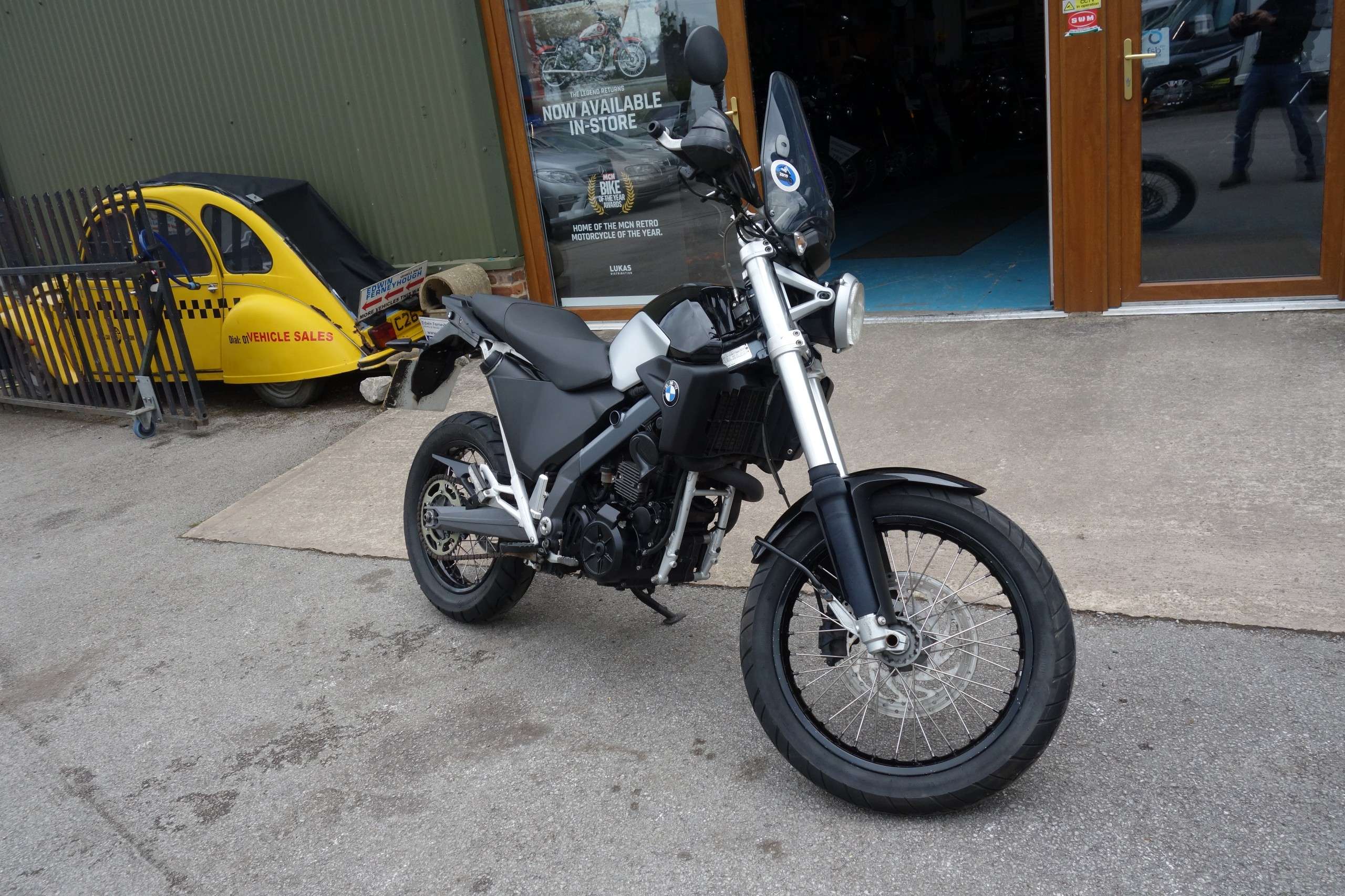 A 2007 BMW G650 X Country A 2007 BMW G650 X Country