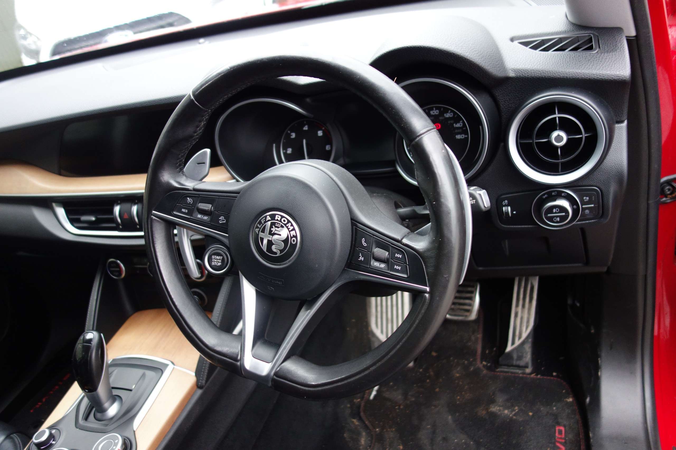 2017 ALFA ROMEO STELVIO 2017 ALFA ROMEO STELVIO