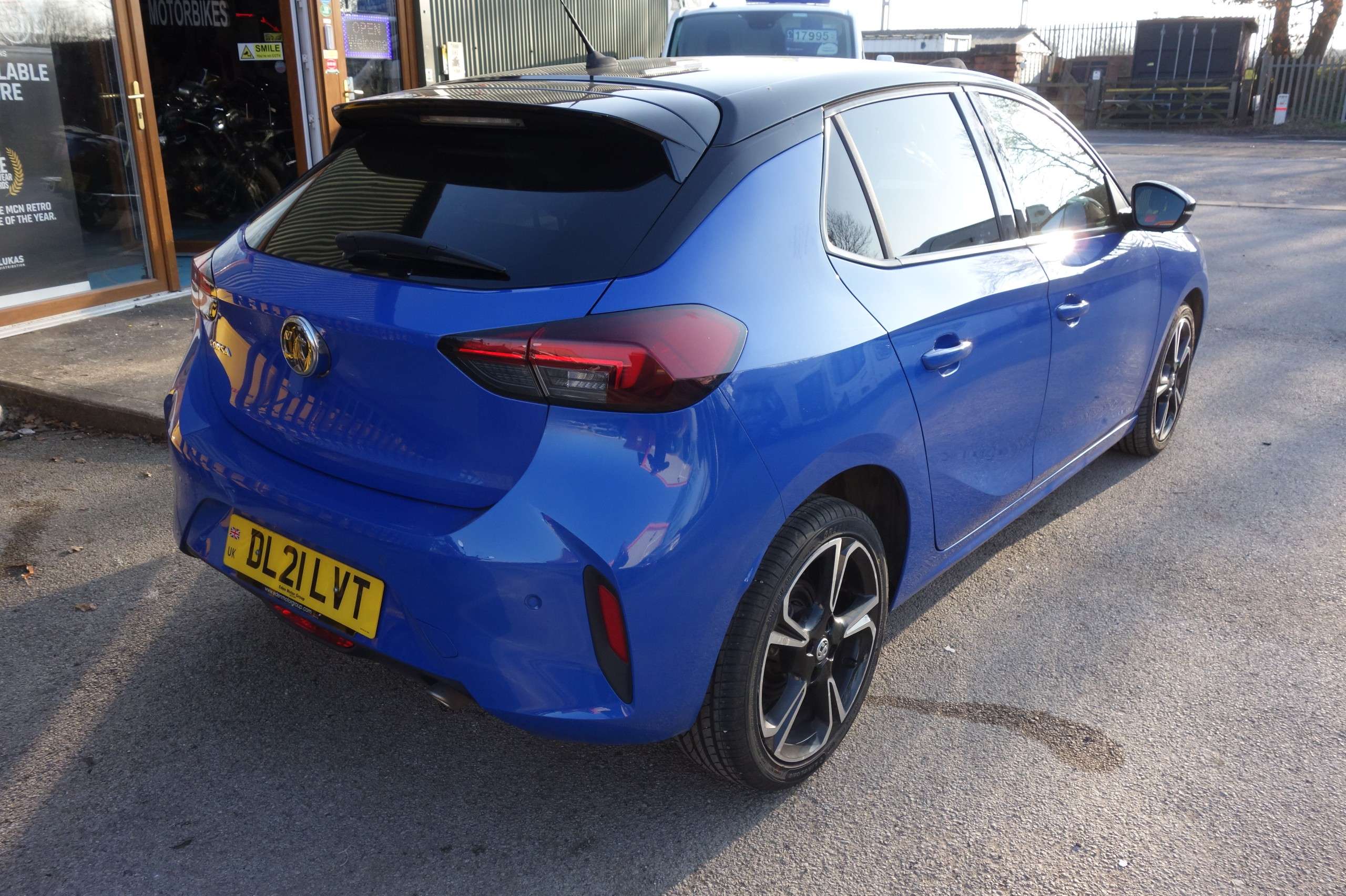 A 2021 VAUXHALL CORSA 1.2 Turbo SRi Hatchback 5dr Petrol Manual Euro 6 (s/s) (100 ps) A 2021 VAUXHALL CORSA 1.2 Turbo SRi Hatchback 5dr Petrol Manual Euro 6 (s/s) (100 ps)