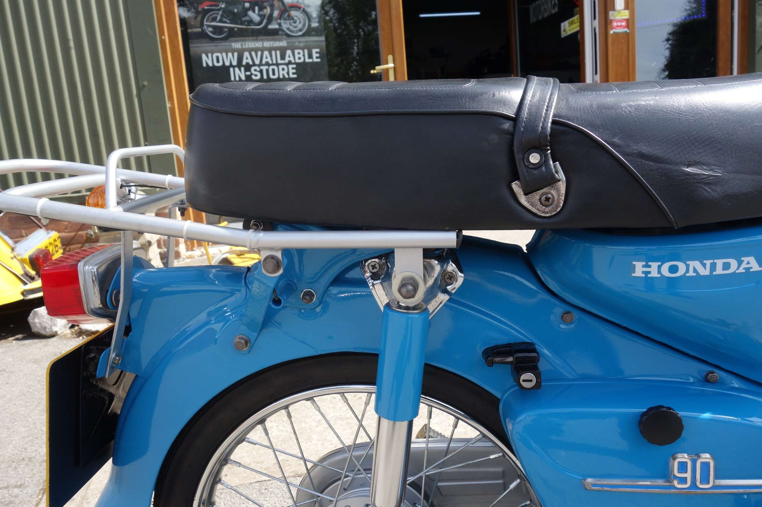1980 HONDA C90 1980 HONDA C90