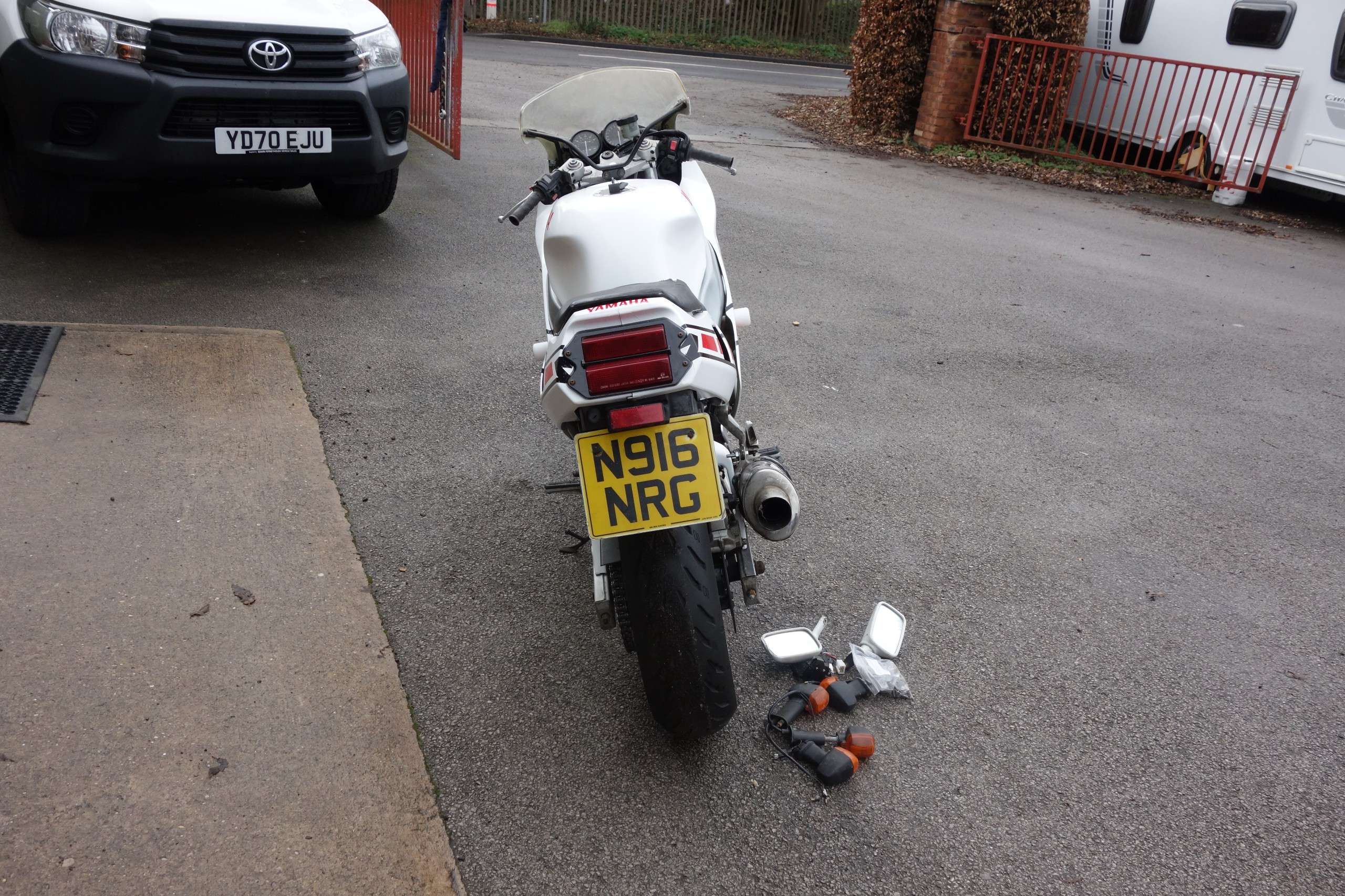 1995 YAMAHA FZR 1995 YAMAHA FZR