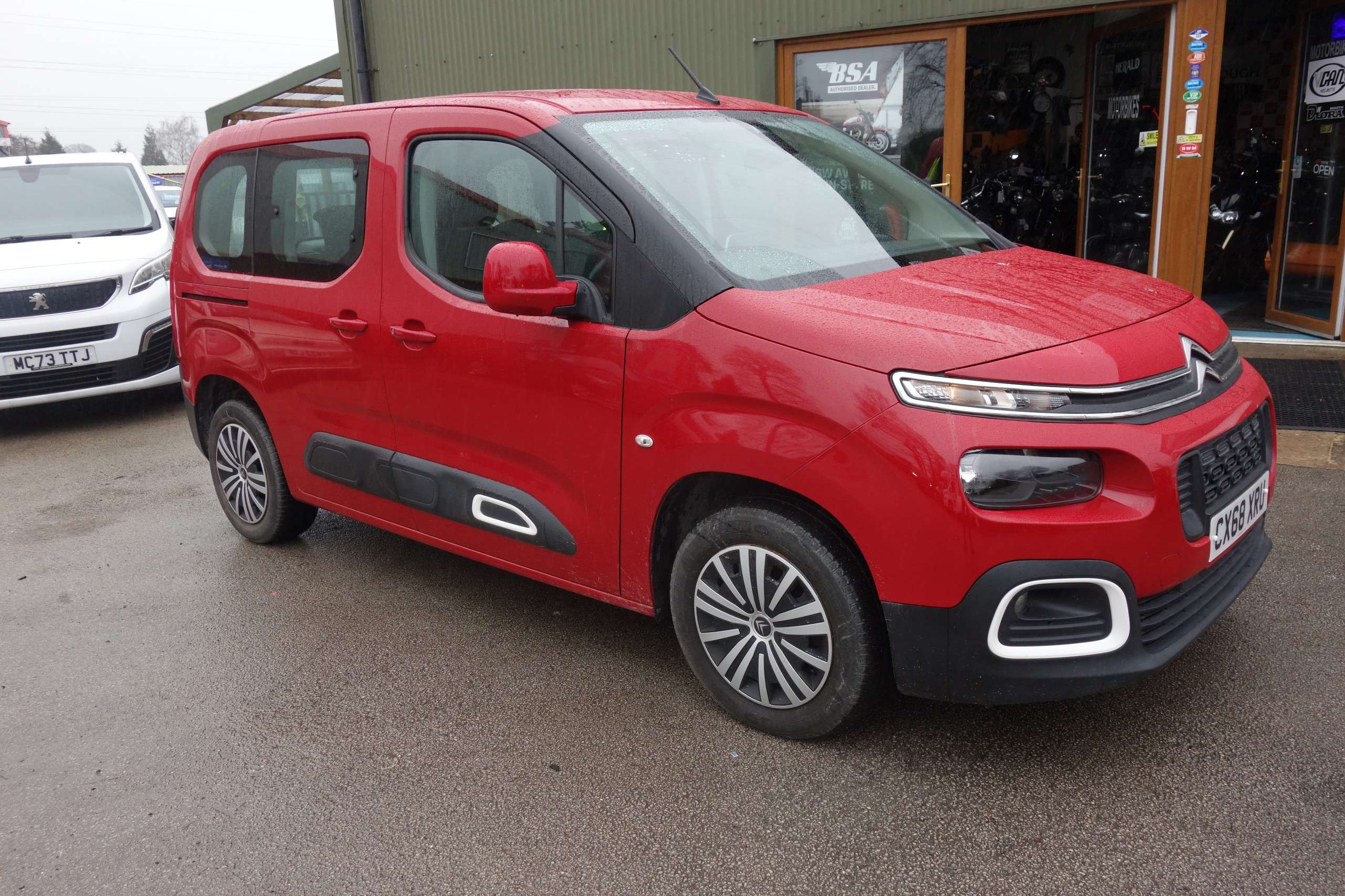 A 2018 CITROEN BERLINGO 1.5 BlueHDi Feel M MPV 5dr Diesel EAT Euro 6 (s/s) (130 ps) A 2018 CITROEN BERLINGO 1.5 BlueHDi Feel M MPV 5dr Diesel EAT Euro 6 (s/s) (130 ps)
