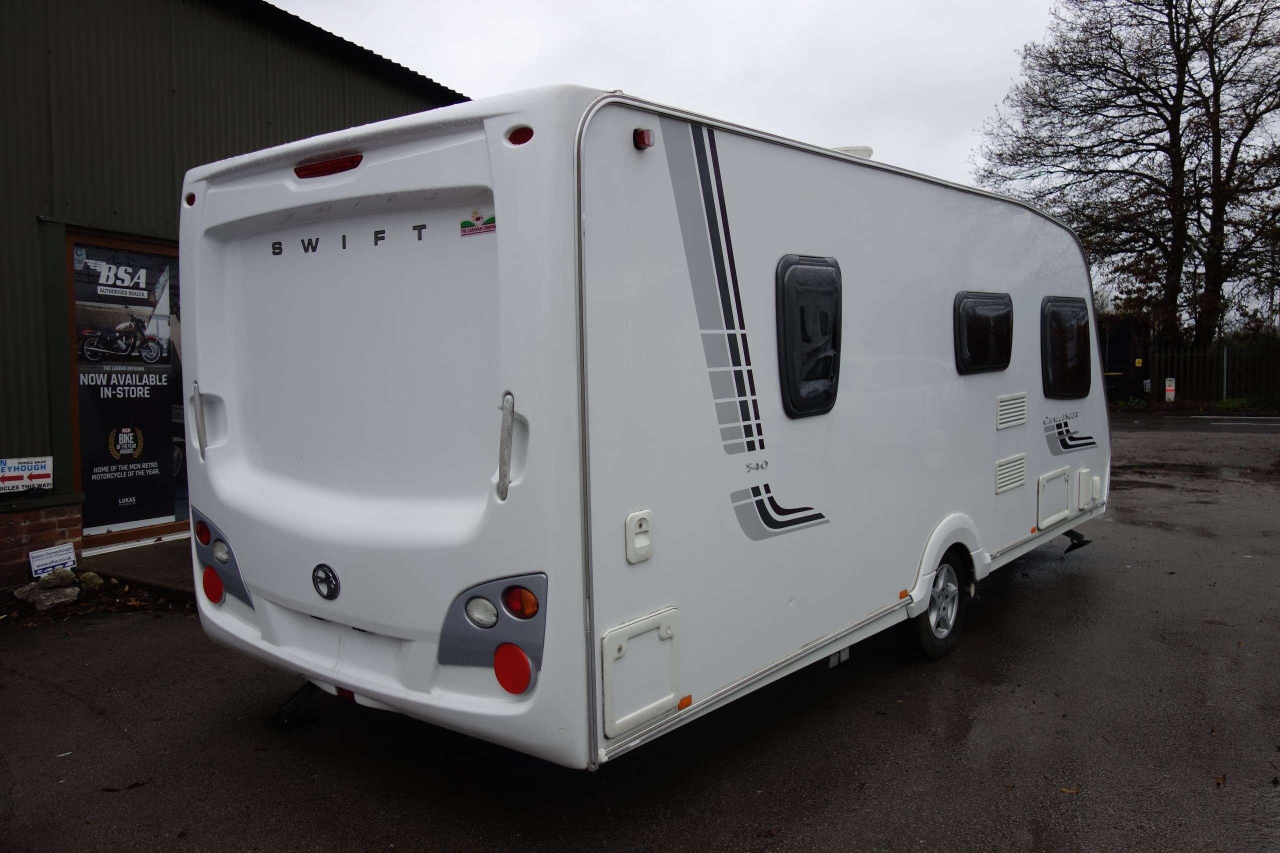 null SWIFT CHALLENGER null SWIFT CHALLENGER