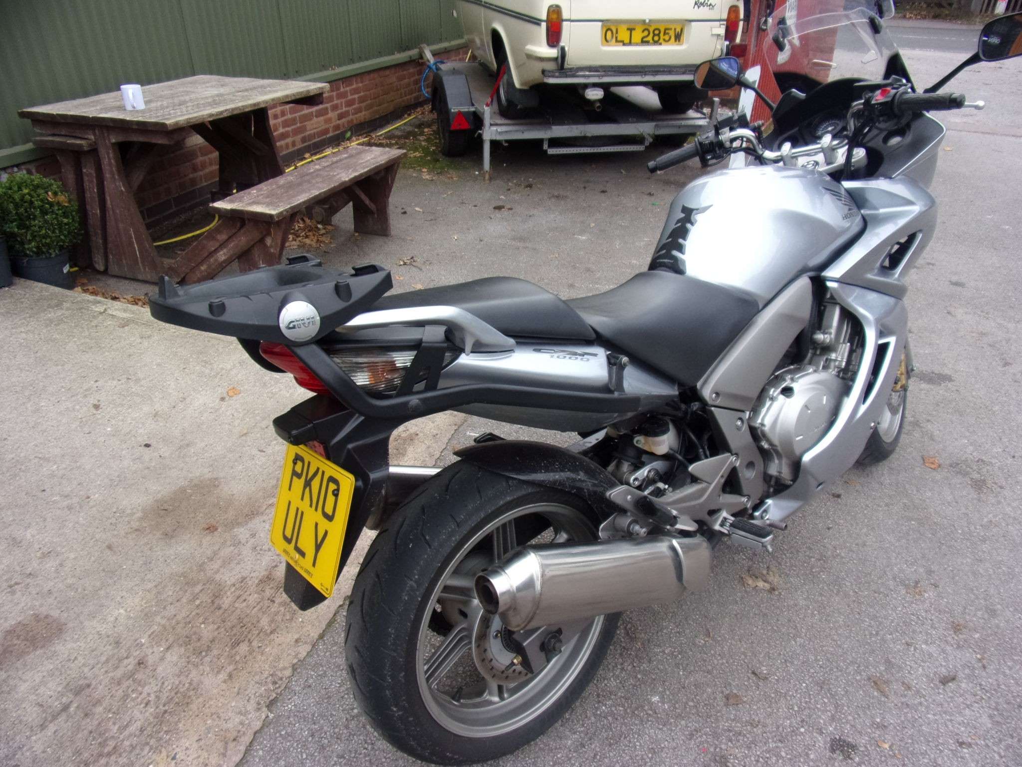 2010 HONDA CBF 2010 HONDA CBF