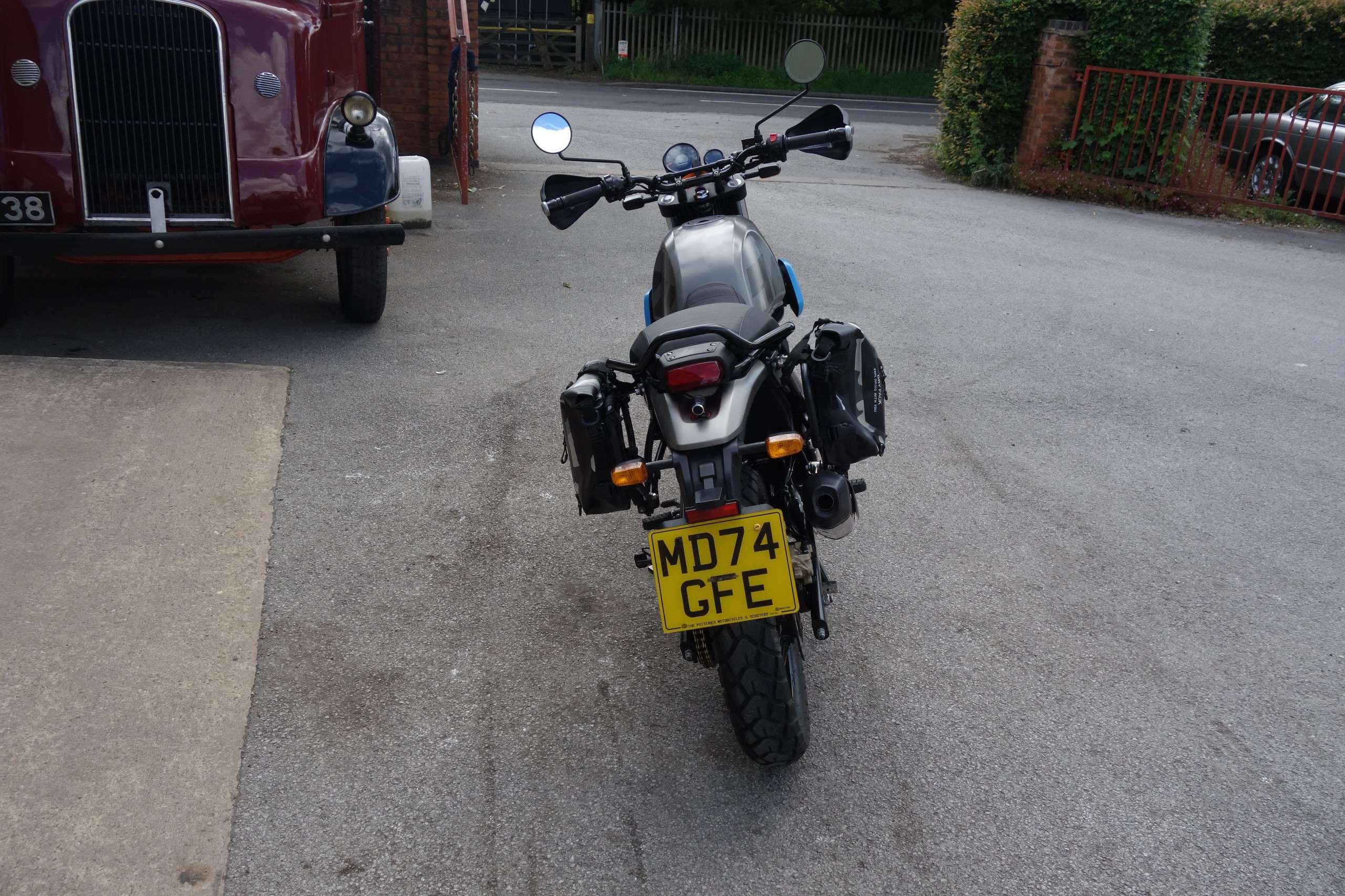 2024 ROYAL ENFIELD SCRAM 411 2024 ROYAL ENFIELD SCRAM 411