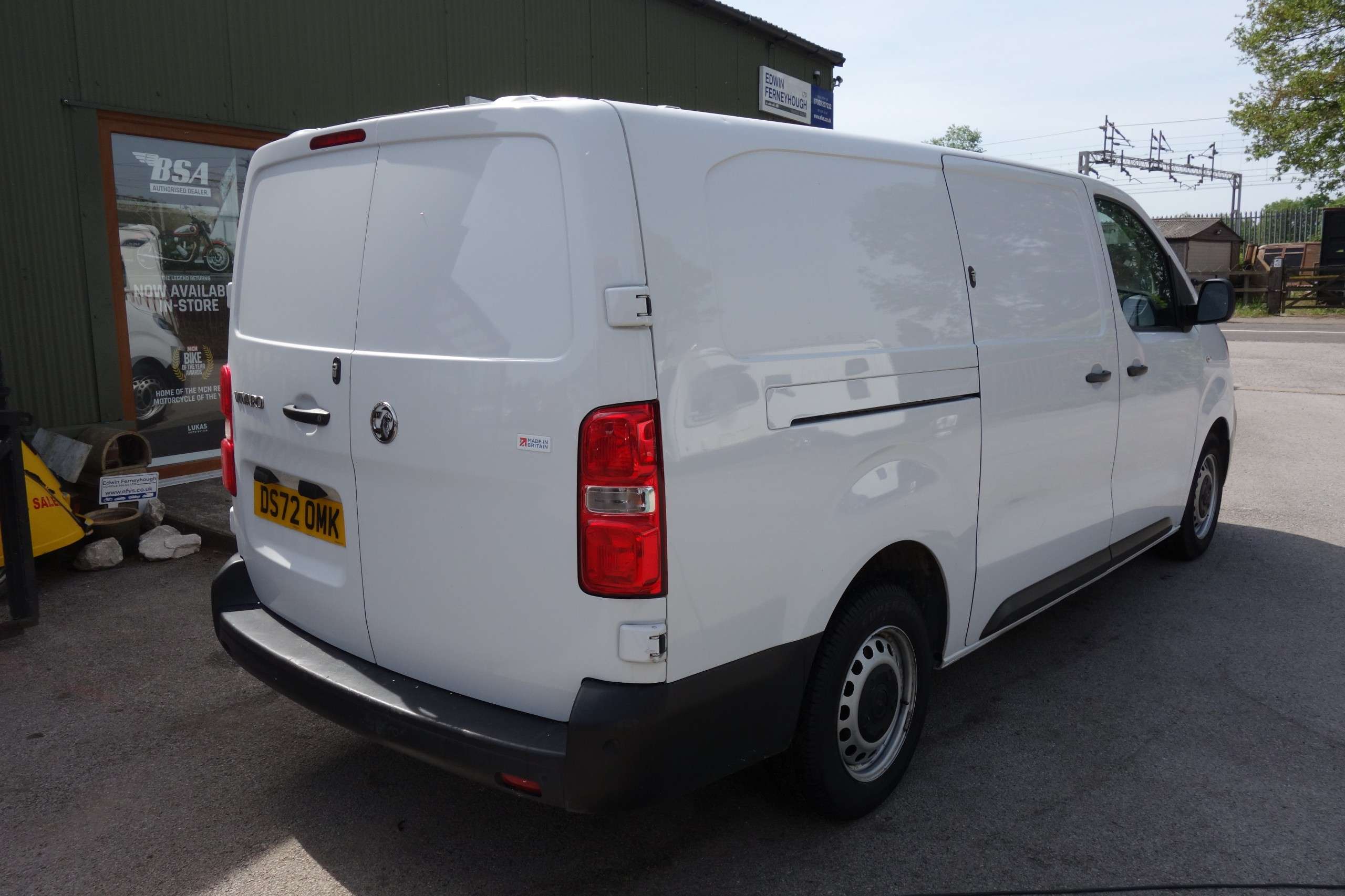A 2022 VAUXHALL VIVARO 1.5 Turbo D 2900 Dynamic Panel Van 6dr Diesel Manual L2 H1 Euro 6 (s/s) (100 ps) A 2022 VAUXHALL VIVARO 1.5 Turbo D 2900 Dynamic Panel Van 6dr Diesel Manual L2 H1 Euro 6 (s/s) (100 ps)