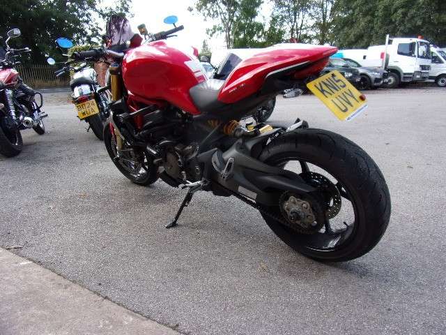 2015 DUCATI MONSTER 2015 DUCATI MONSTER