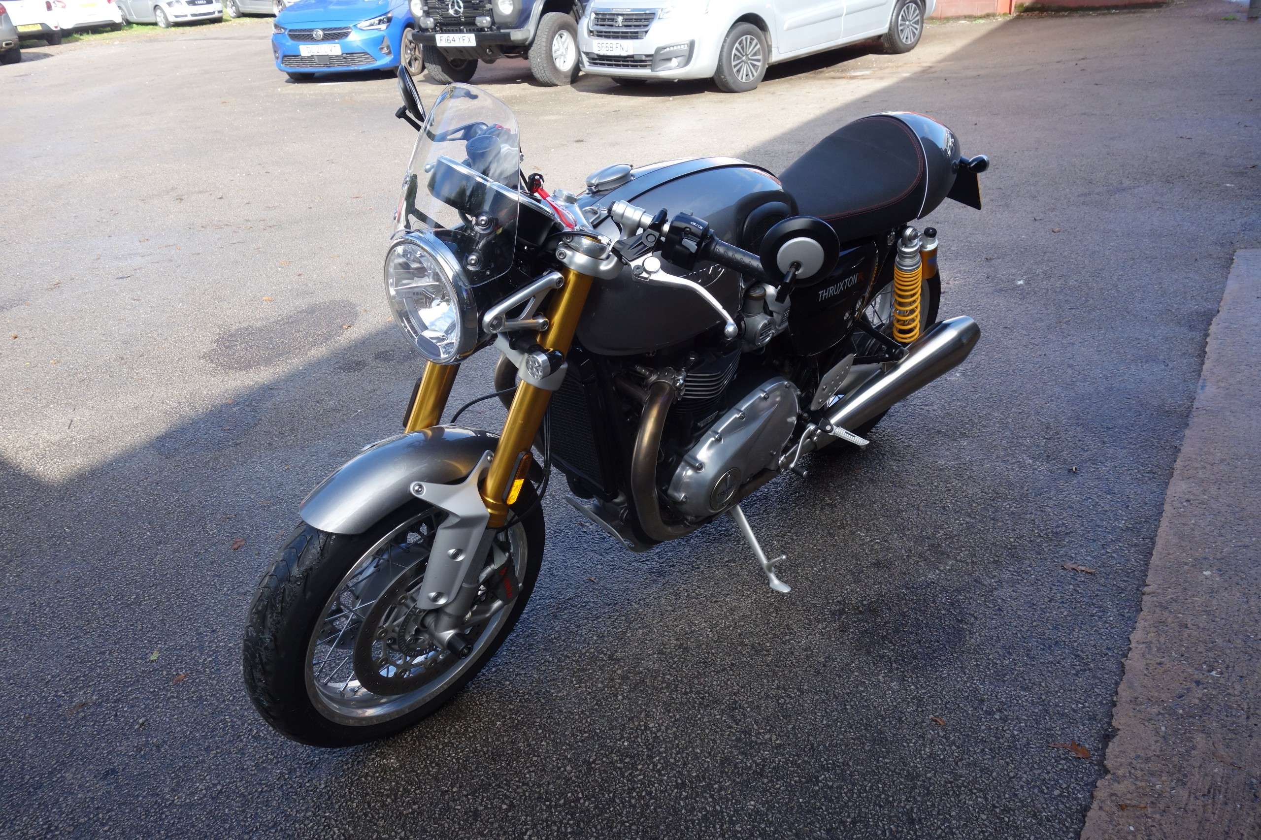 2017 TRIUMPH THRUXTON 2017 TRIUMPH THRUXTON