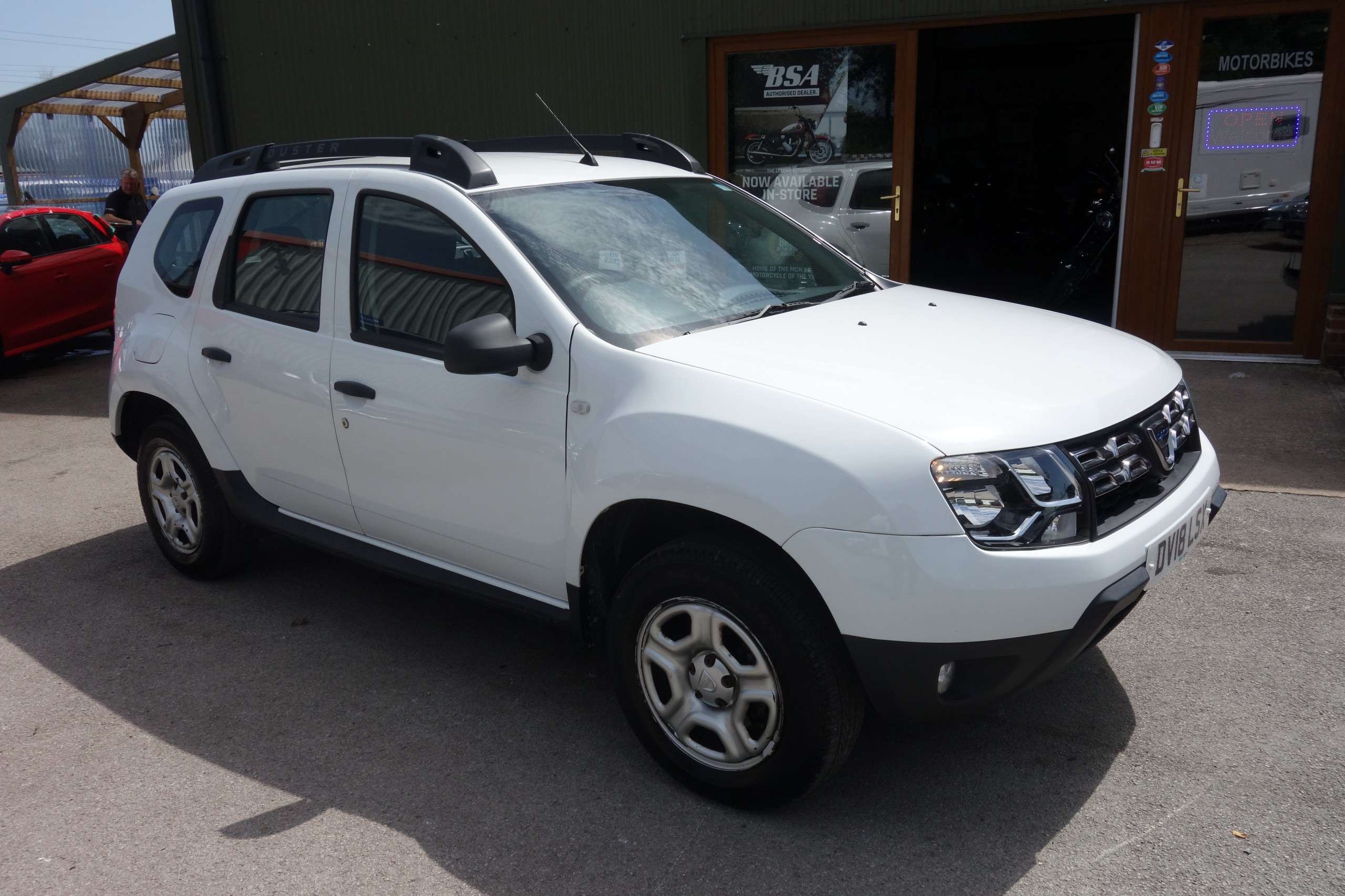 A 2018 DACIA DUSTER 1.6 SCe Air SUV 5dr Petrol Manual Euro 6 (s/s) (115 ps) A 2018 DACIA DUSTER 1.6 SCe Air SUV 5dr Petrol Manual Euro 6 (s/s) (115 ps)