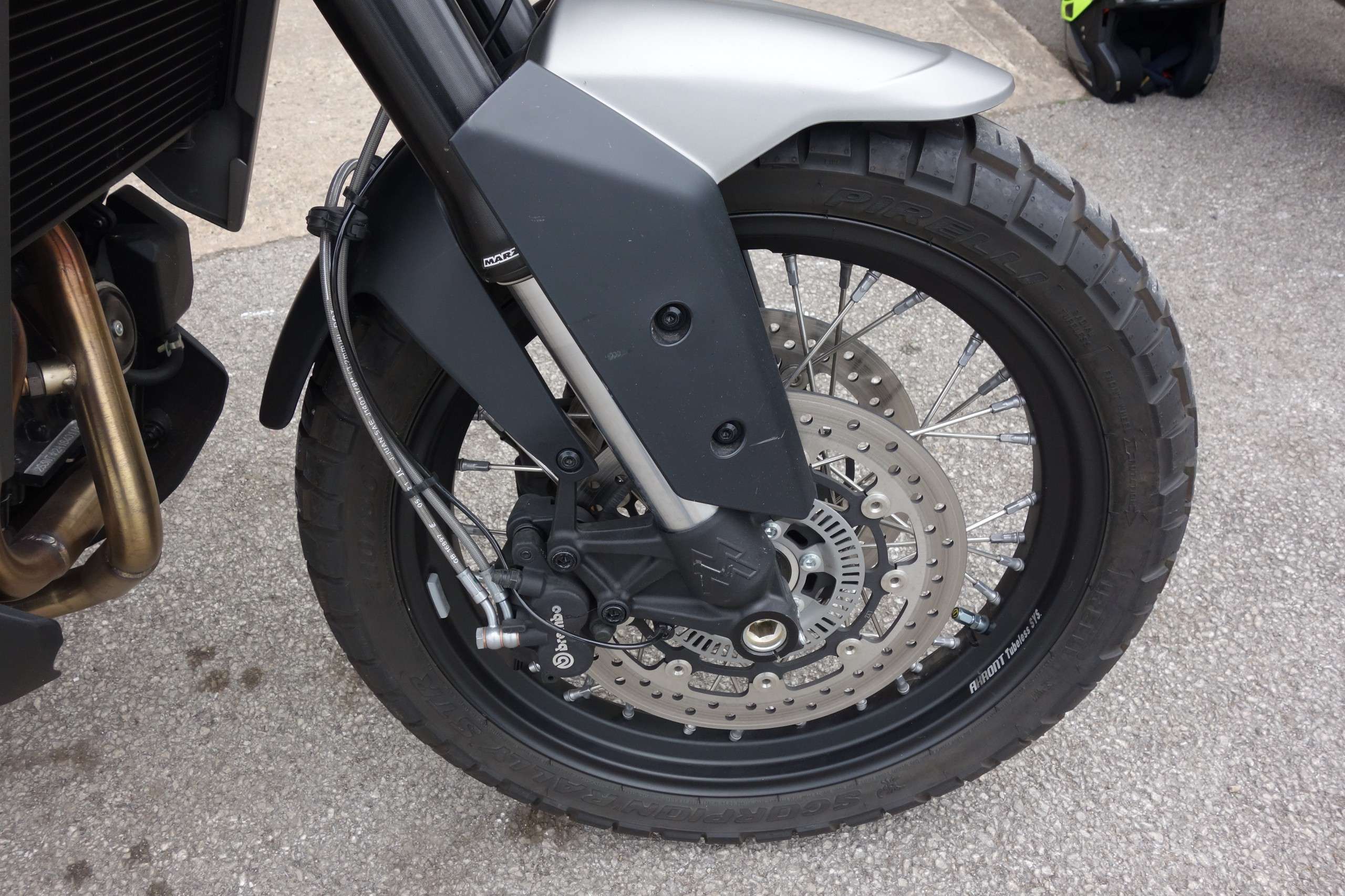 2025 MOTO MORINI X-CAPE 2025 MOTO MORINI X-CAPE