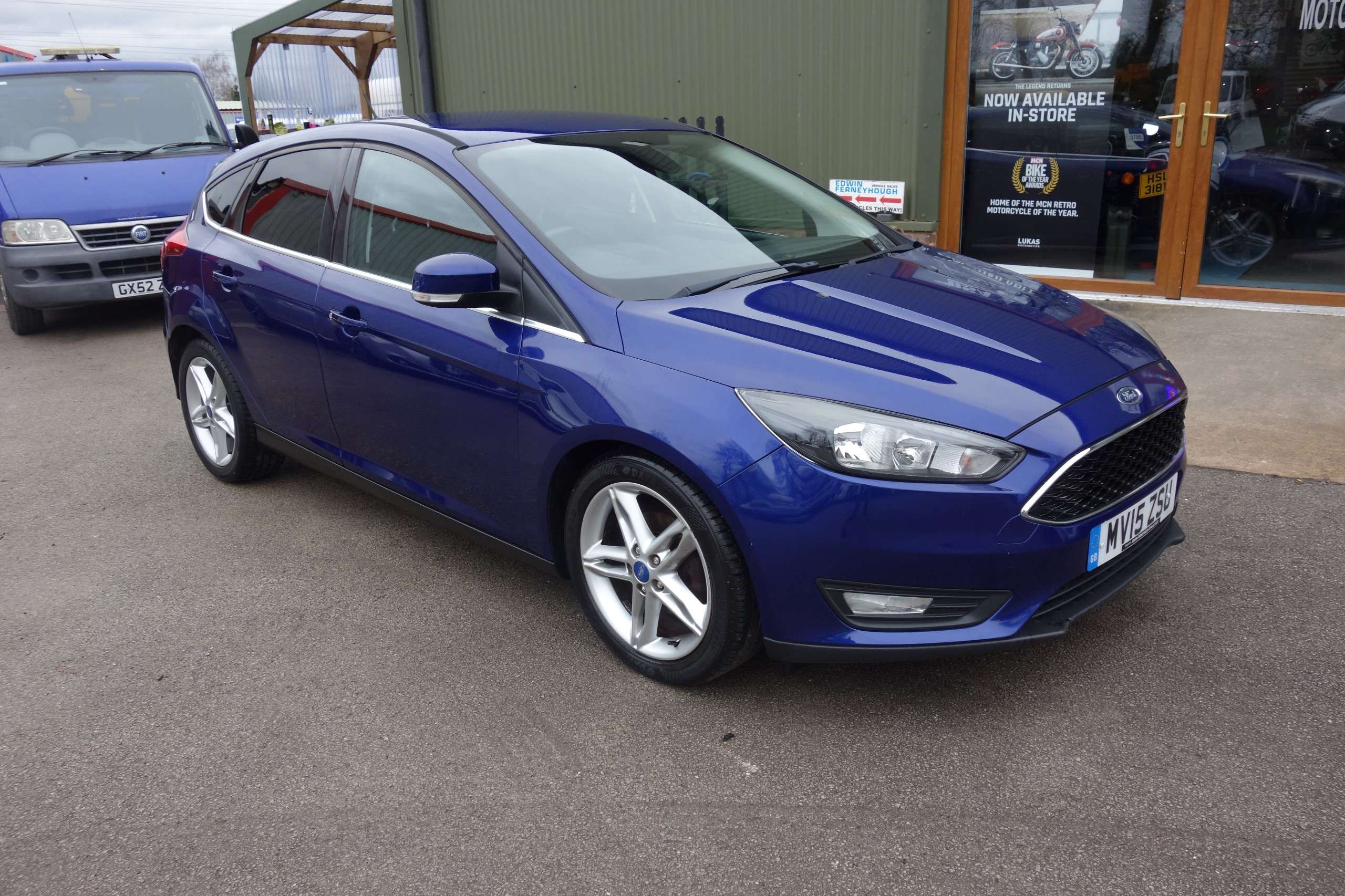 A 2015 FORD FOCUS 1.5 TDCi Zetec Hatchback 5dr Diesel Manual Euro 6 (s/s) (120 ps) A 2015 FORD FOCUS 1.5 TDCi Zetec Hatchback 5dr Diesel Manual Euro 6 (s/s) (120 ps)