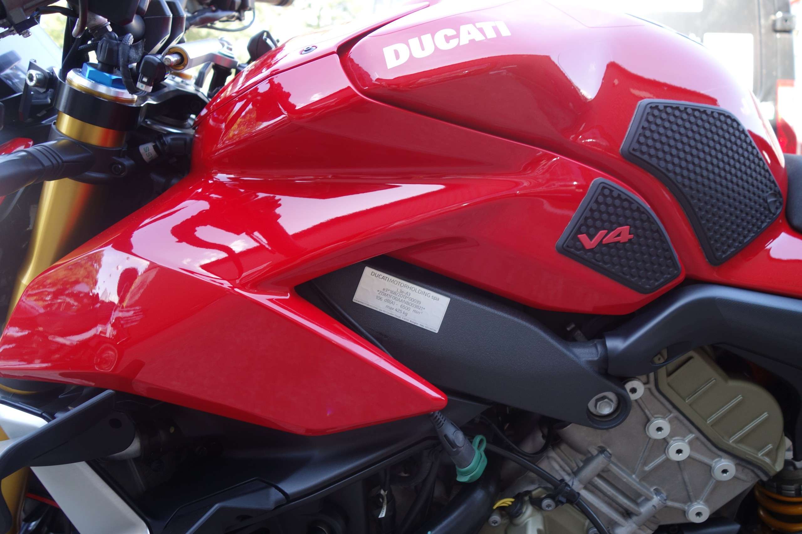 2022 DUCATI STREETFIGHTER V4S 2022 DUCATI STREETFIGHTER V4S