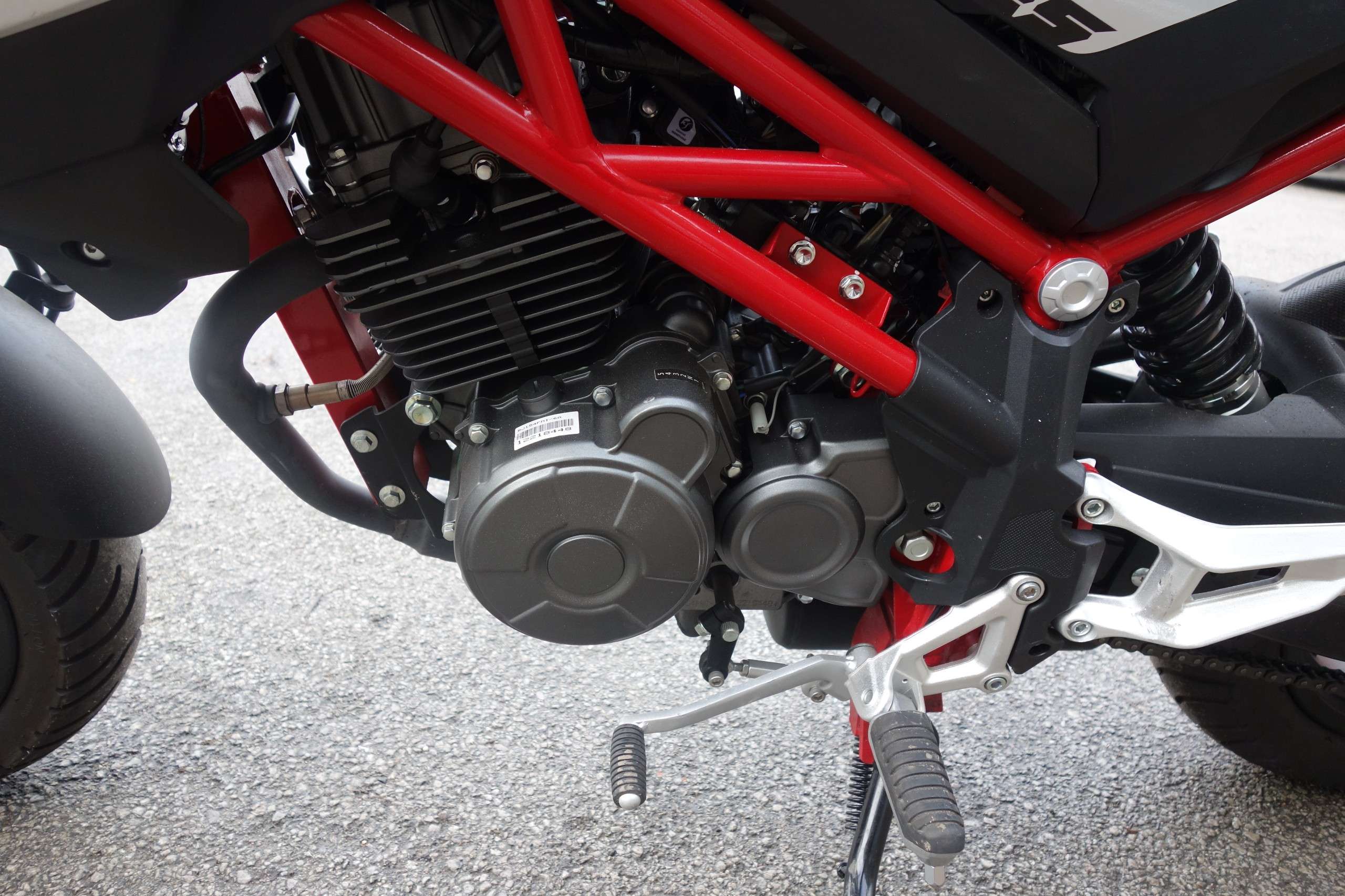 2025 BENELLI TNT 2025 BENELLI TNT