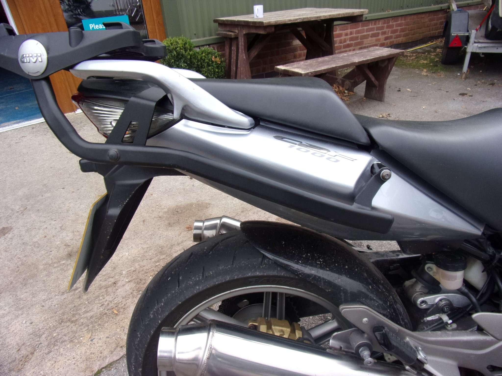 2010 HONDA CBF 2010 HONDA CBF