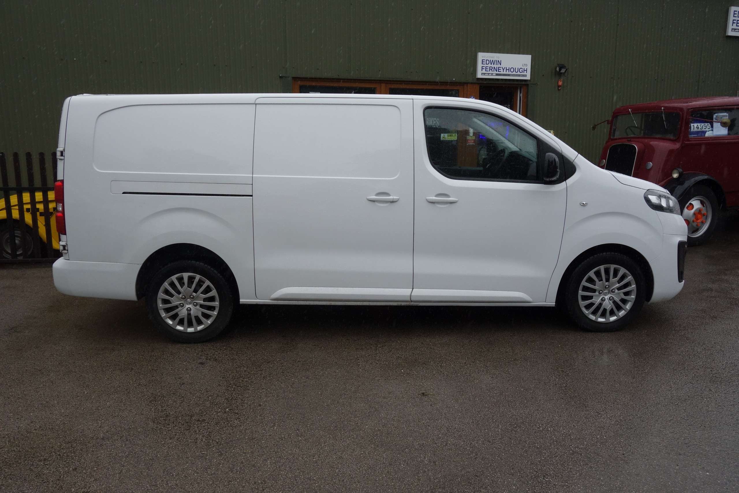 A 2023 VAUXHALL VIVARO 1.5 Turbo D 2900 Pro Panel Van 6dr Diesel Manual L2 H1 Euro 6 (s/s) (100 ps) A 2023 VAUXHALL VIVARO 1.5 Turbo D 2900 Pro Panel Van 6dr Diesel Manual L2 H1 Euro 6 (s/s) (100 ps)