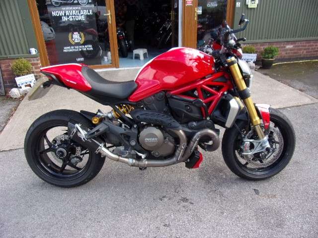 2015 DUCATI MONSTER 2015 DUCATI MONSTER